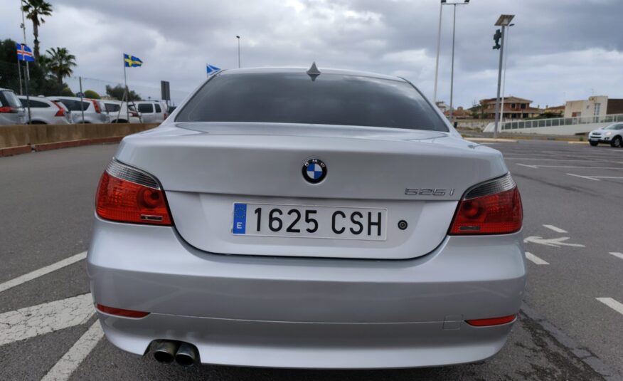 BMW 525i 2.5 GASOLINA 192 CV 2004 205.000 KM AUTOMATICO