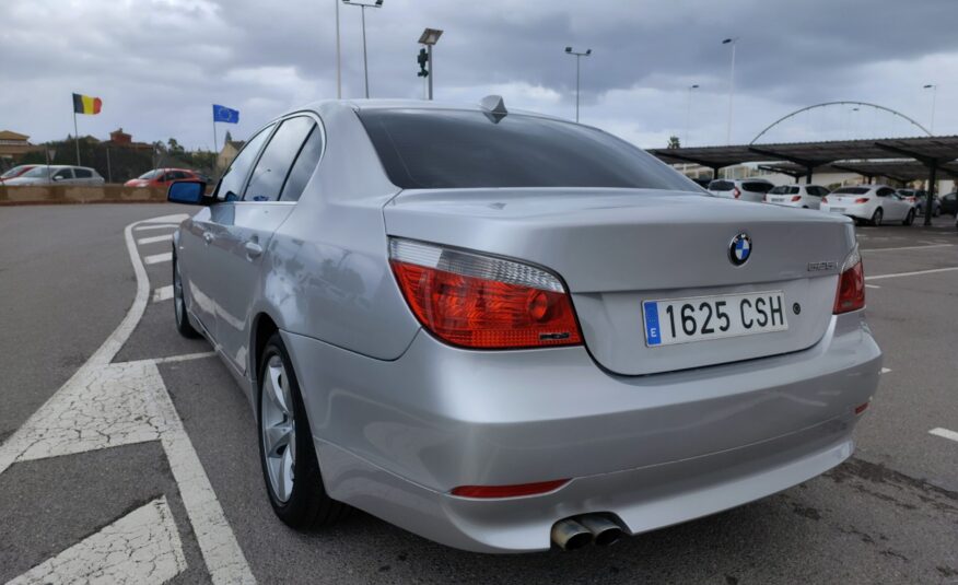 BMW 525i 2.5 GASOLINA 192 CV 2004 205.000 KM AUTOMATICO