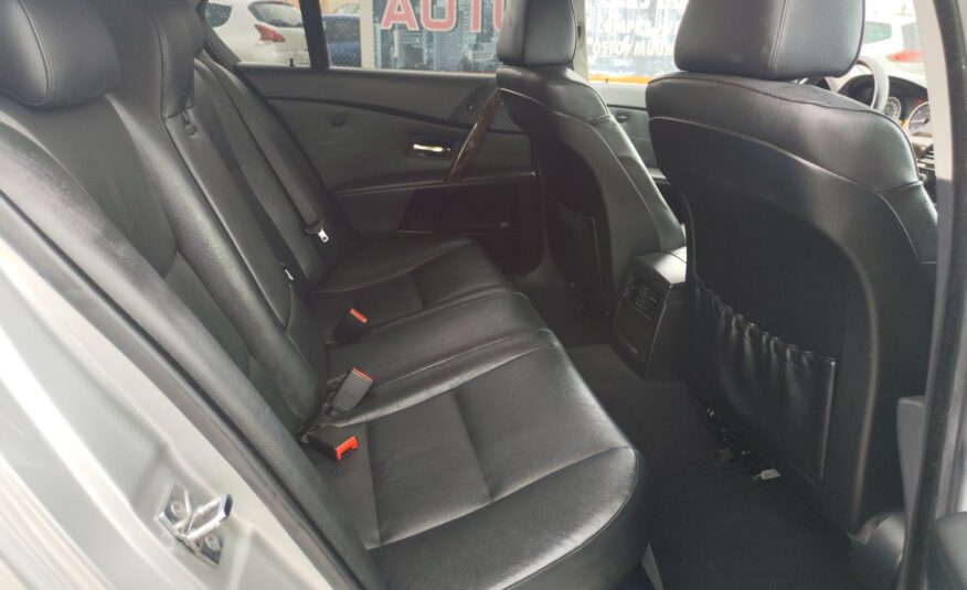BMW 525i 2.5 GASOLINA 192 CV 2004 205.000 KM AUTOMATICO