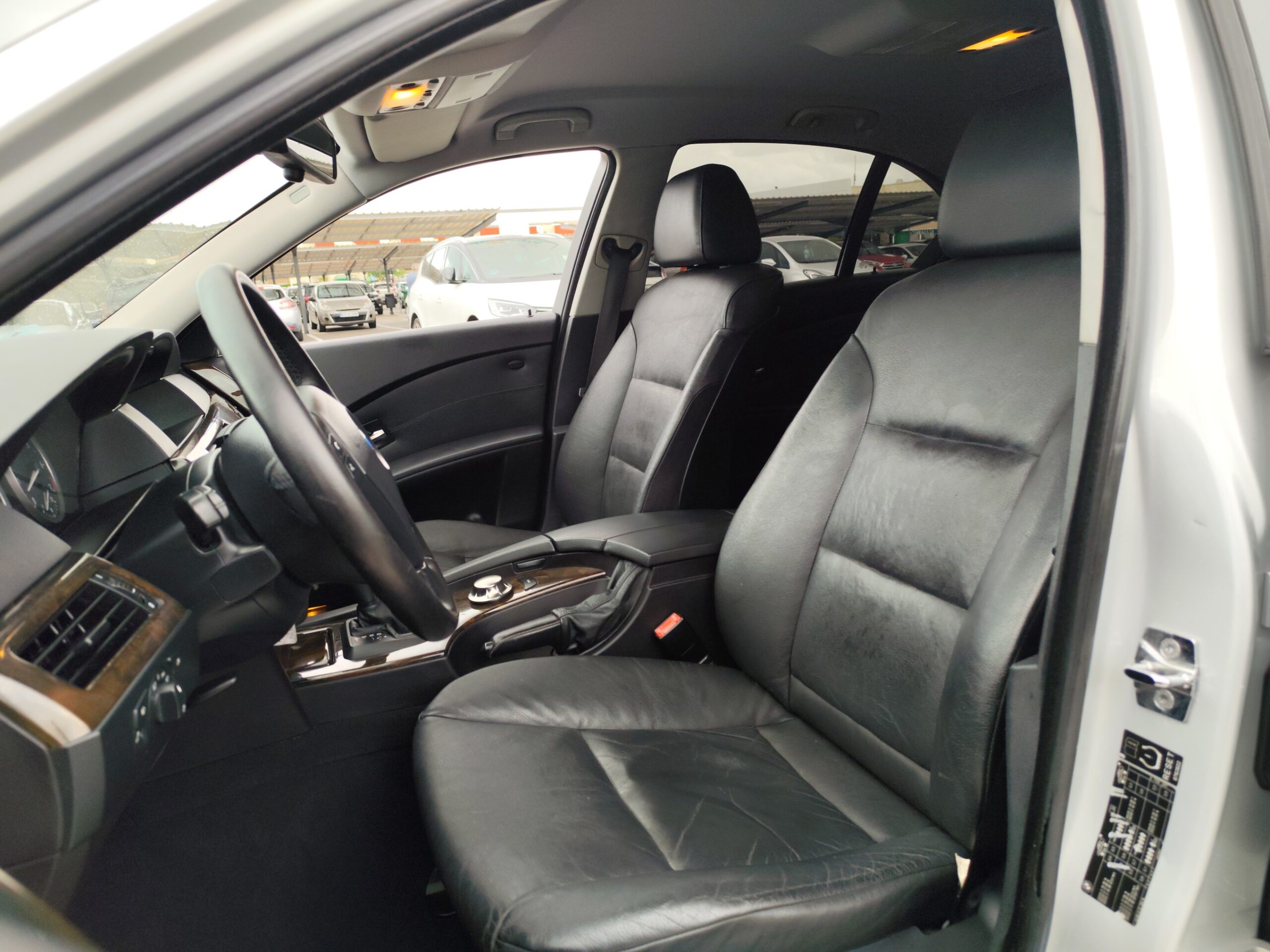 BMW 525i 2.5 GASOLINA 192 CV 2004 205.000 KM AUTOMATICO