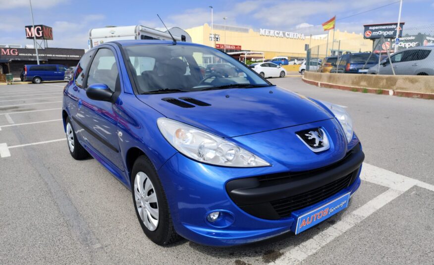 PEUGEOT 206+ 1.4 GASOLINA 75 CV 132.000 KM 2012 MANUAL