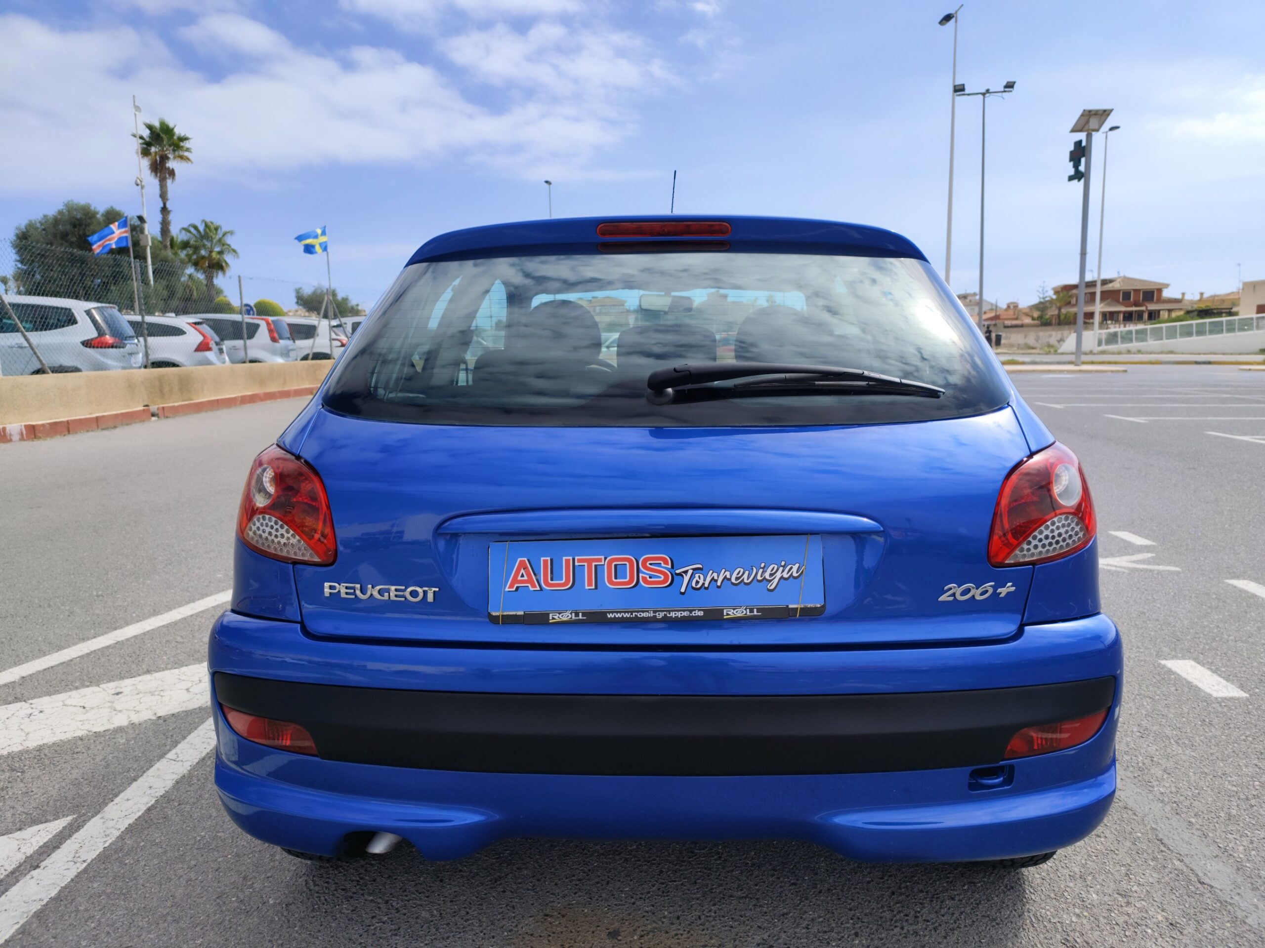 PEUGEOT 206+ 1.4 GASOLINA 75 CV 132.000 KM 2012 MANUAL