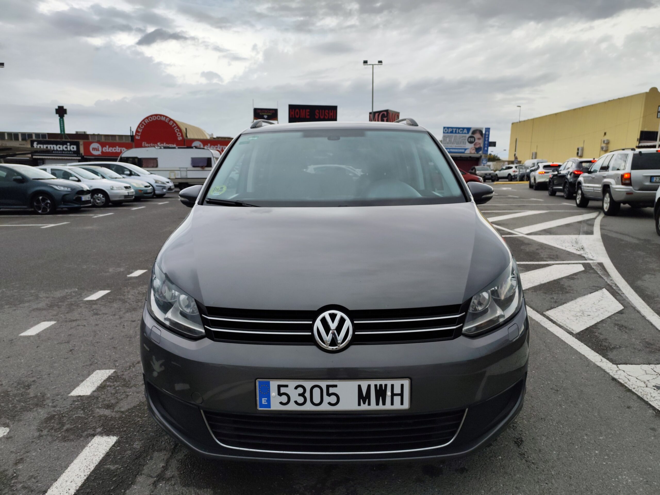 VOLKSWAGEN TOURAN 1.6 DIESEL 105 CV 2011 185.000 KM 7 PLAZAS AUTOMATICO