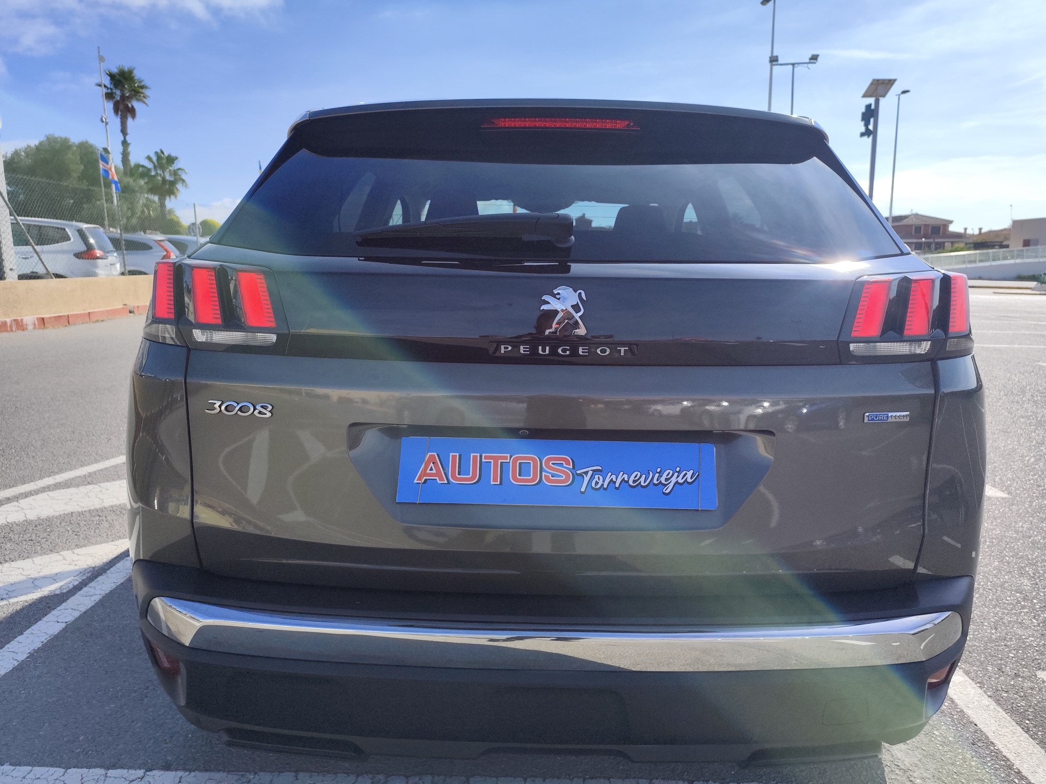 PEUGEOT 3008 1.2 GASOLINA 130 CV 2017 127.000 KM AUTOMATICO