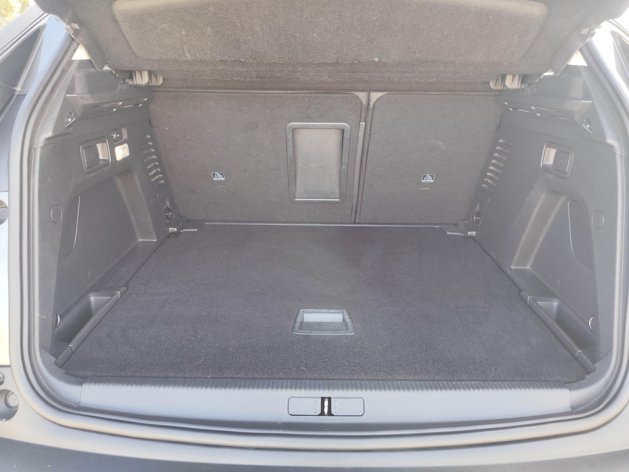 PEUGEOT 3008 1.2 GASOLINA 130 CV 2017 127.000 KM AUTOMATICO