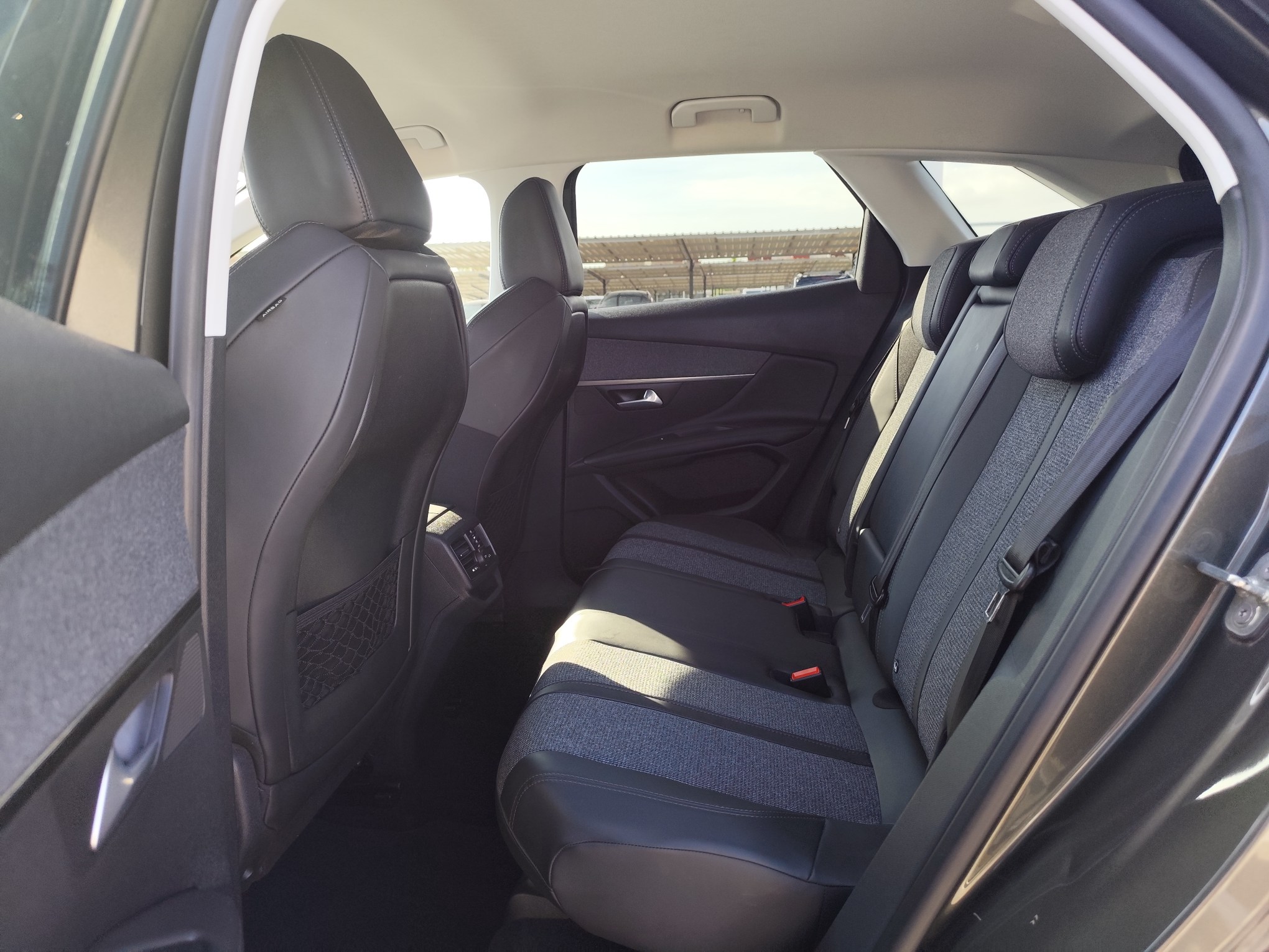 PEUGEOT 3008 1.2 GASOLINA 130 CV 2017 127.000 KM AUTOMATICO