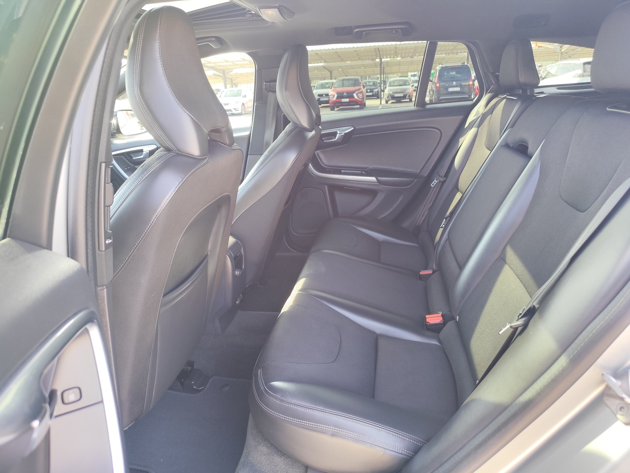 VOLVO V-60 CROSS COUNTRY 2.0 DIESEL 190 CV 2016 206.000 KM AUTOMATICO