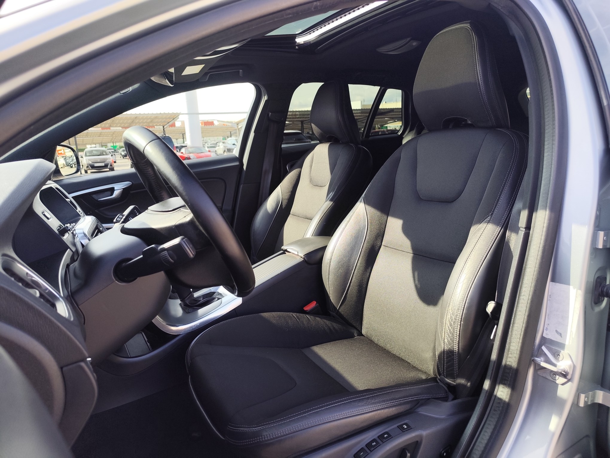 VOLVO V-60 CROSS COUNTRY 2.0 DIESEL 190 CV 2016 206.000 KM AUTOMATICO