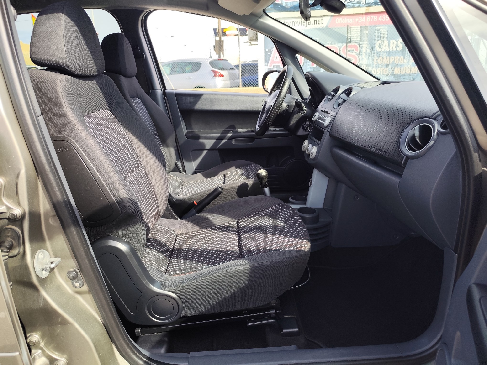 MITSUBISHI COLT 1.3 GASOLINA 95 CV 2007 151.000 KM MANUAL