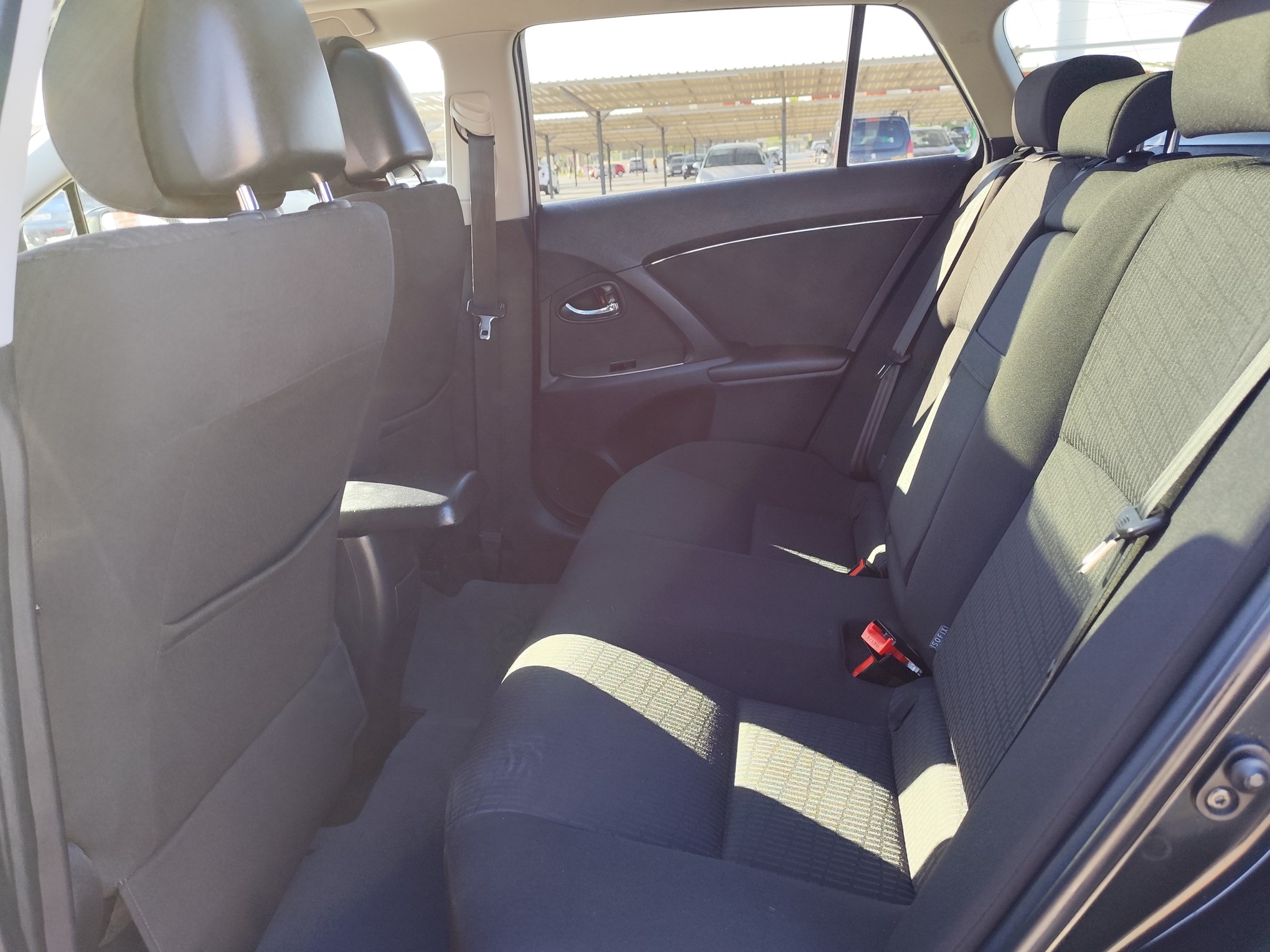 TOYOTA AVENSIS 2.2 DIESEL 150 CV 238.000 KM 2010 AUTOMATICO