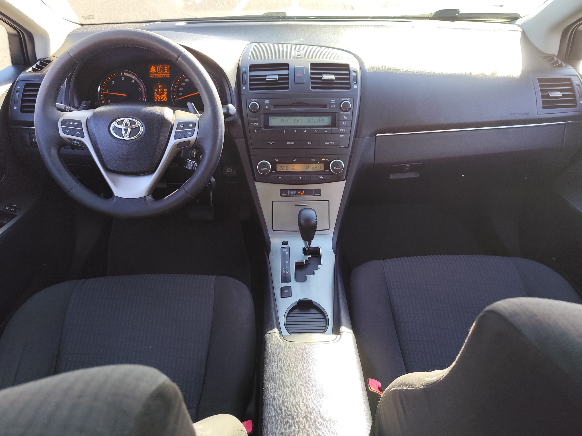 TOYOTA AVENSIS 2.2 DIESEL 150 CV 238.000 KM 2010 AUTOMATICO