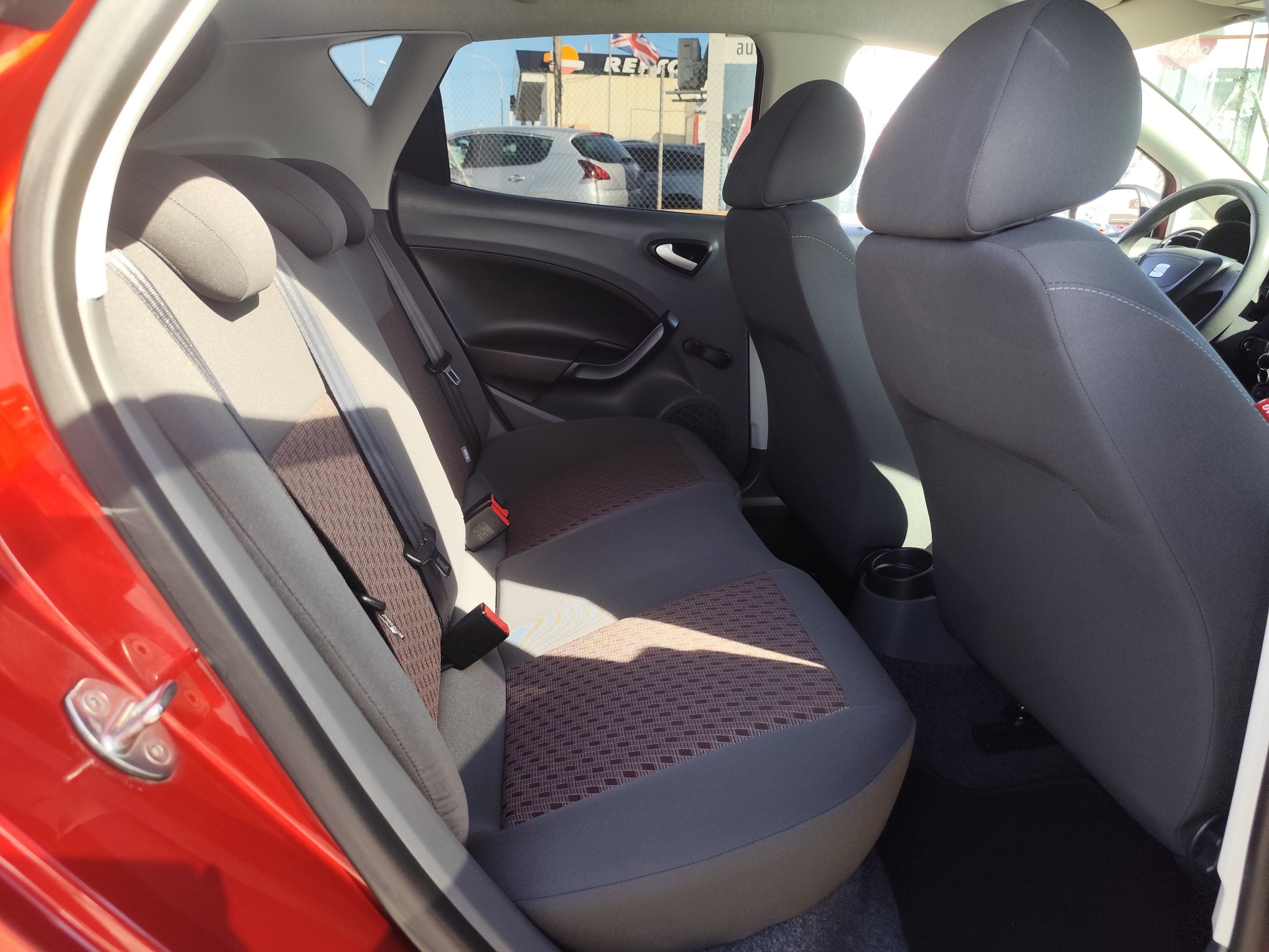 SEAT IBIZA 1.2 GASOLINA 70 CV 2009 178.000 KM MANUAL