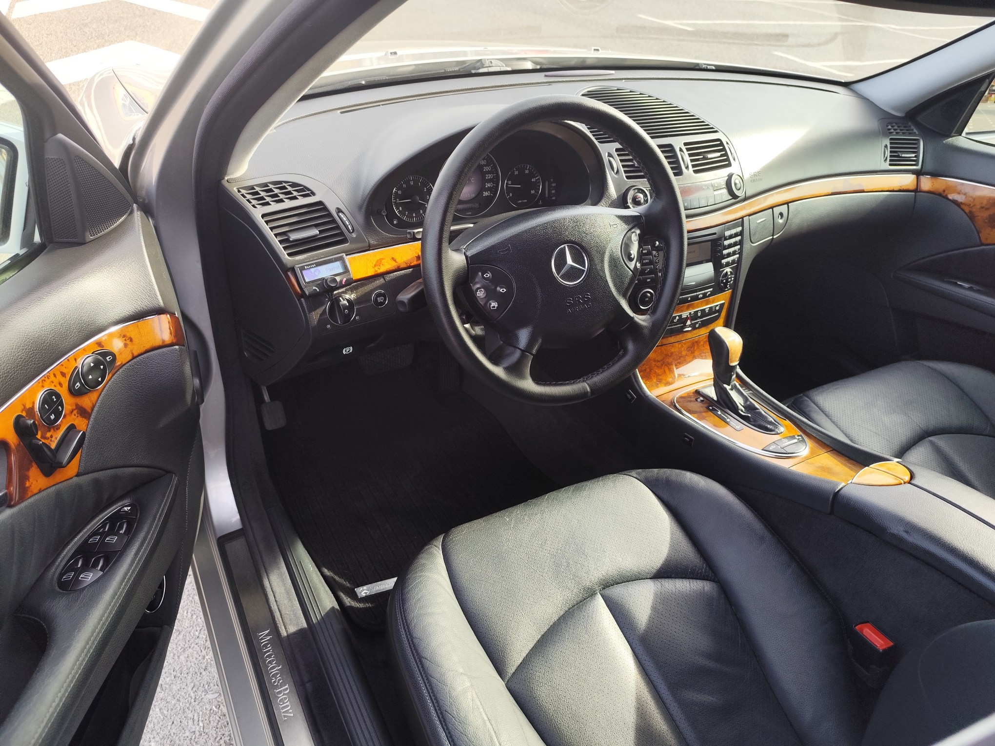 MERCEDES-BENZ E270 2.7 DIESEL 177 CV 2003 221.000 KM AUTOMATICO