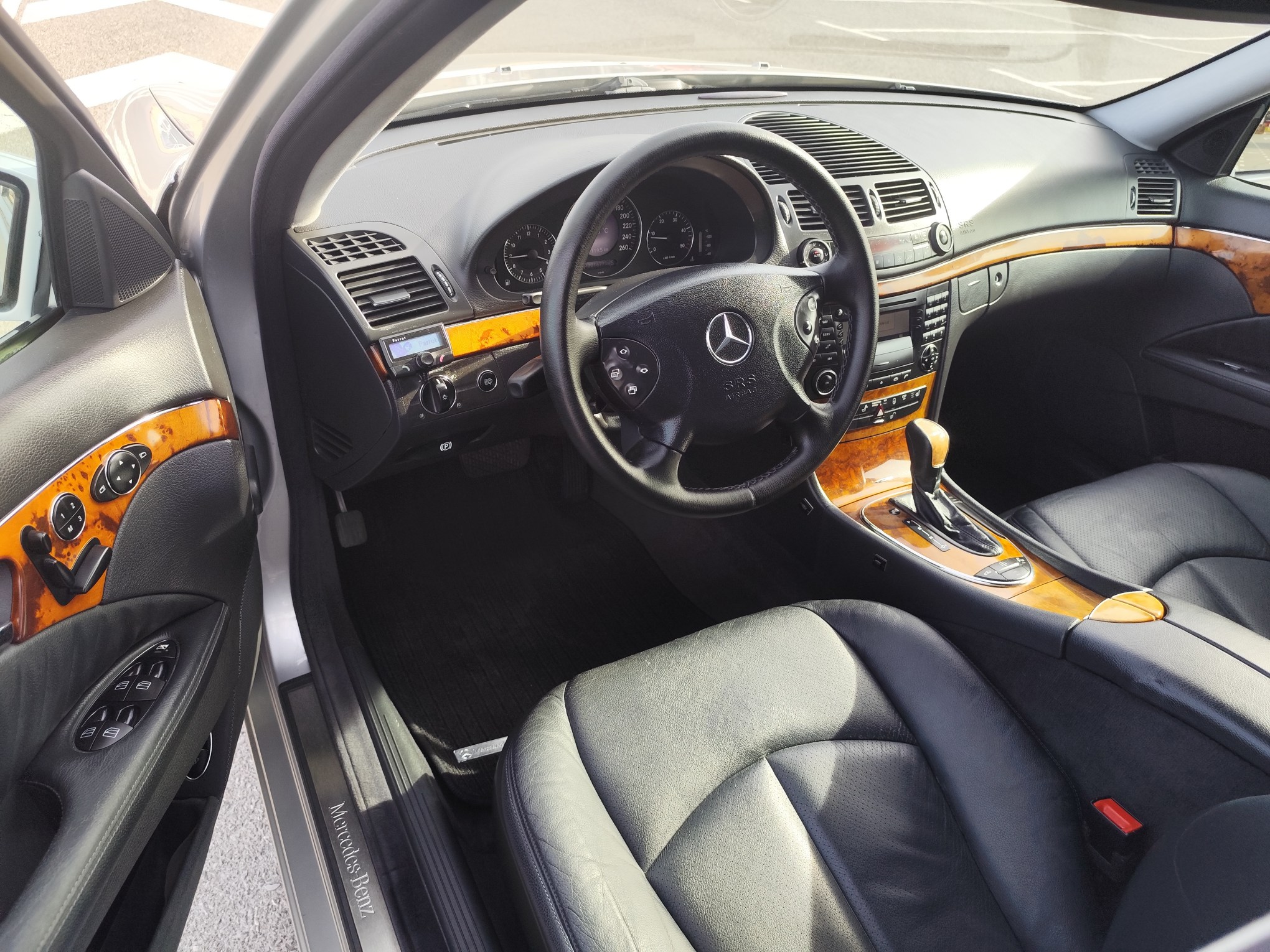 MERCEDES-BENZ E270 2.7 DIESEL 177 CV 2003 221.000 KM AUTOMATICO