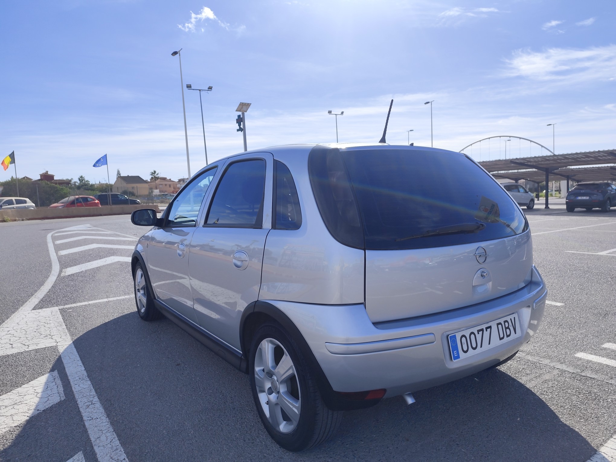 OPEL CORSA 1.2 GASOLINA 75 CV 126.000 KM 2004 MANUAL