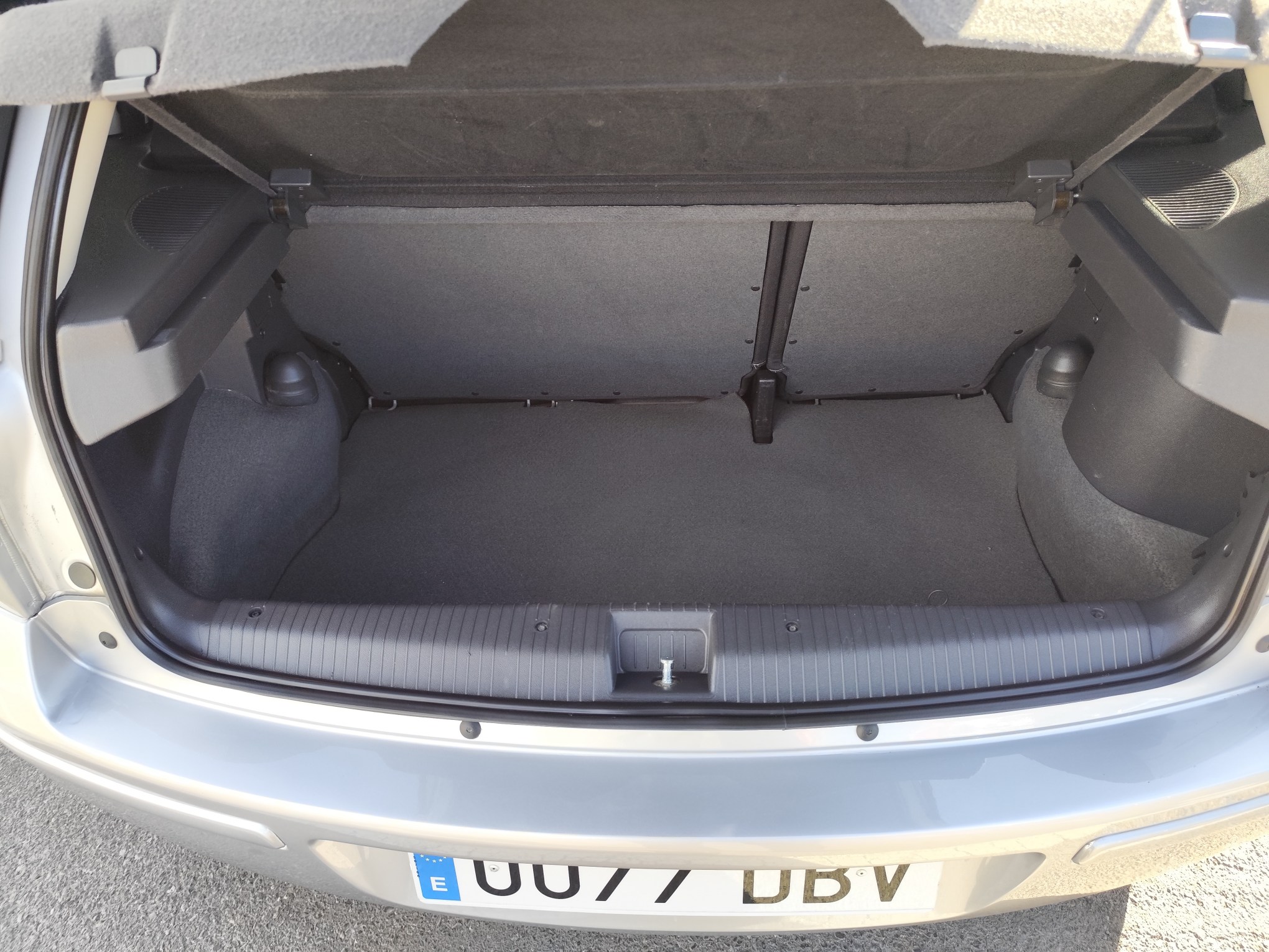 OPEL CORSA 1.2 GASOLINA 75 CV 126.000 KM 2004 MANUAL