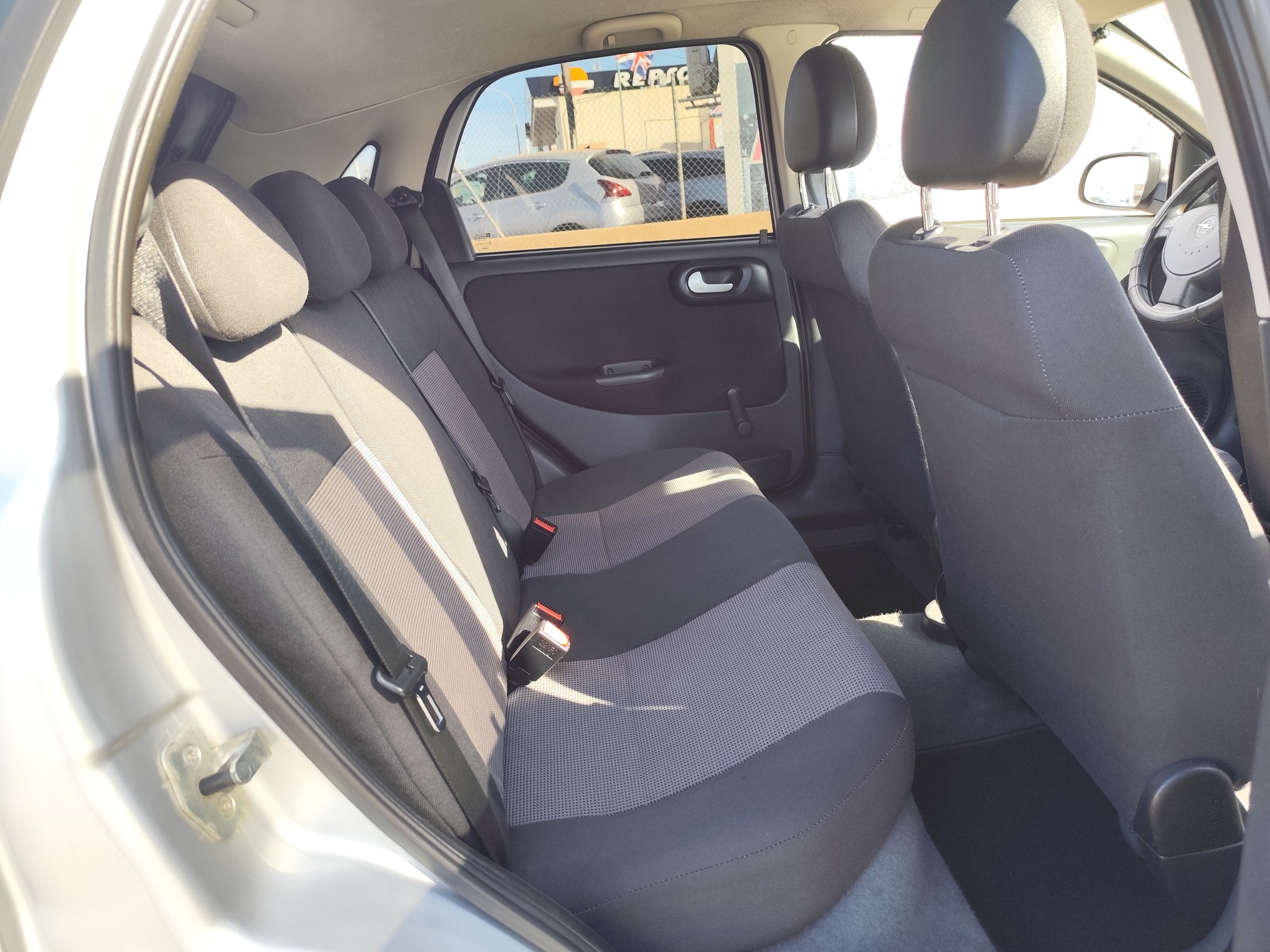 OPEL CORSA 1.2 GASOLINA 75 CV 126.000 KM 2004 MANUAL