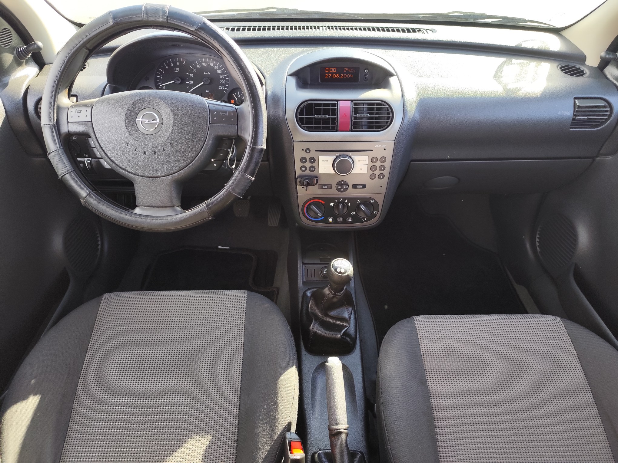 OPEL CORSA 1.2 GASOLINA 75 CV 126.000 KM 2004 MANUAL