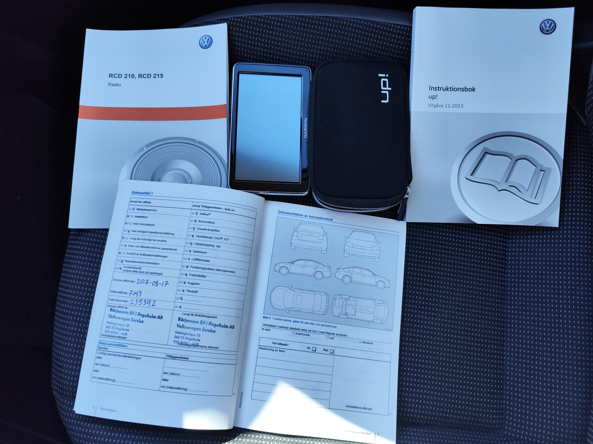 VOLKSWAGEN UP 1.0 GASOLINA 75 CV SOLO 35.000 KM 2016 MANUAL