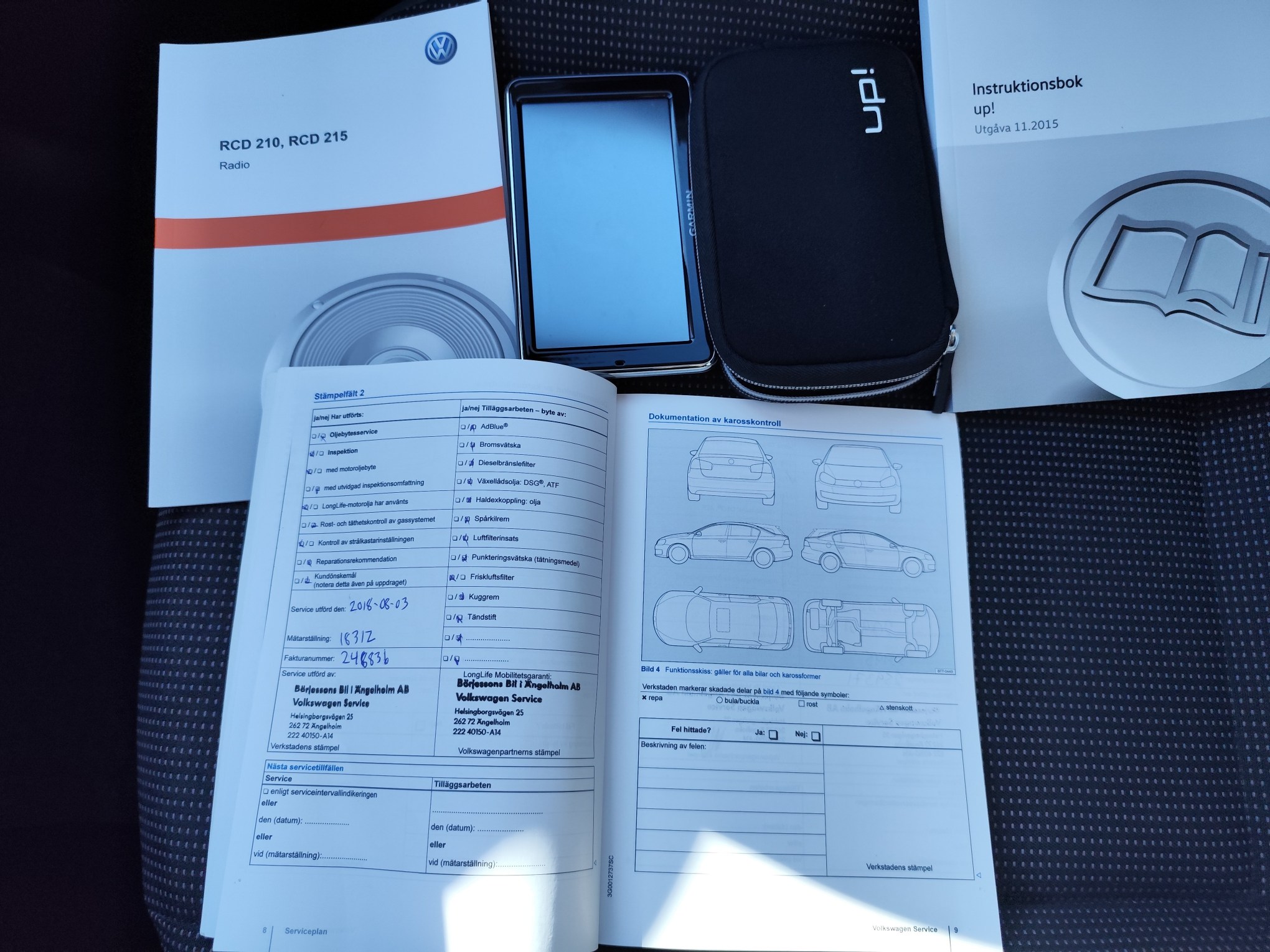 VOLKSWAGEN UP 1.0 GASOLINA 75 CV SOLO 35.000 KM 2016 MANUAL