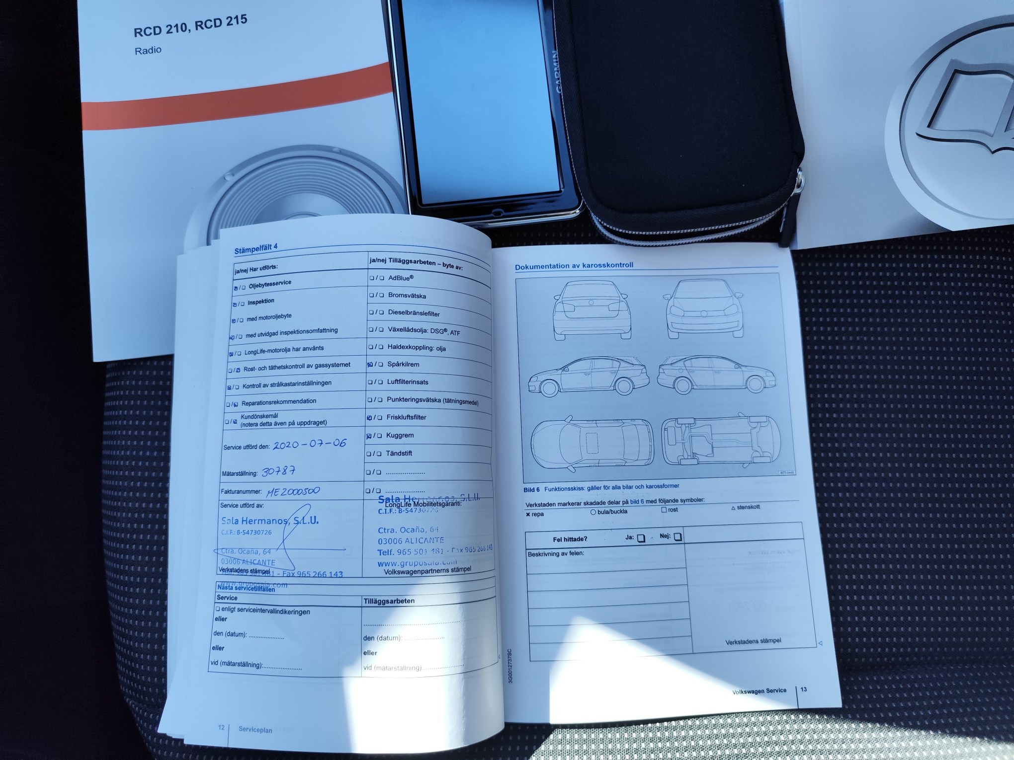 VOLKSWAGEN UP 1.0 GASOLINA 75 CV SOLO 35.000 KM 2016 MANUAL