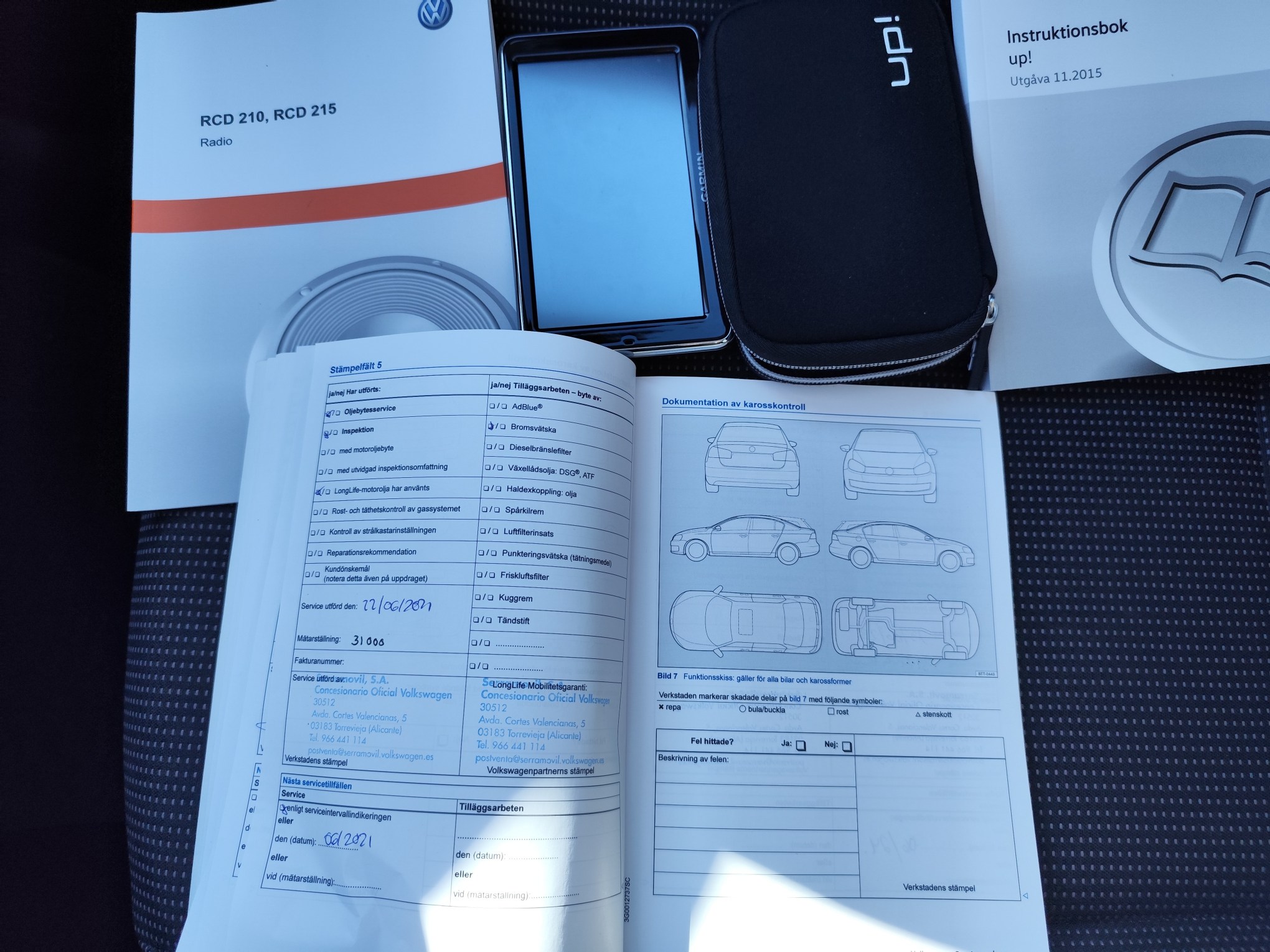 VOLKSWAGEN UP 1.0 GASOLINA 75 CV SOLO 35.000 KM 2016 MANUAL