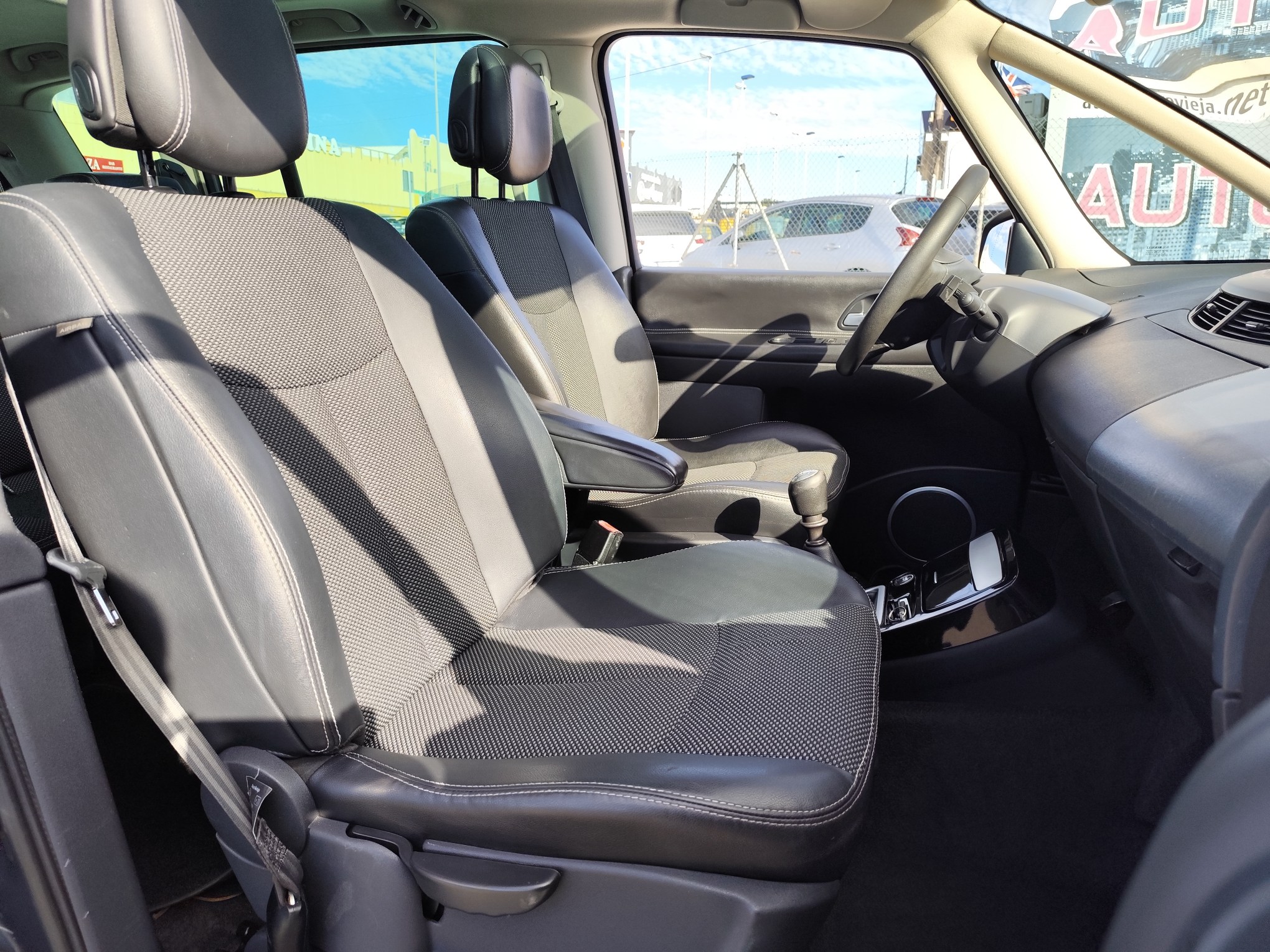 RENAULT ESPACE 2.0 DIESEL 130 CV 175.000 KM 2010 7 PLAZAS MANUAL