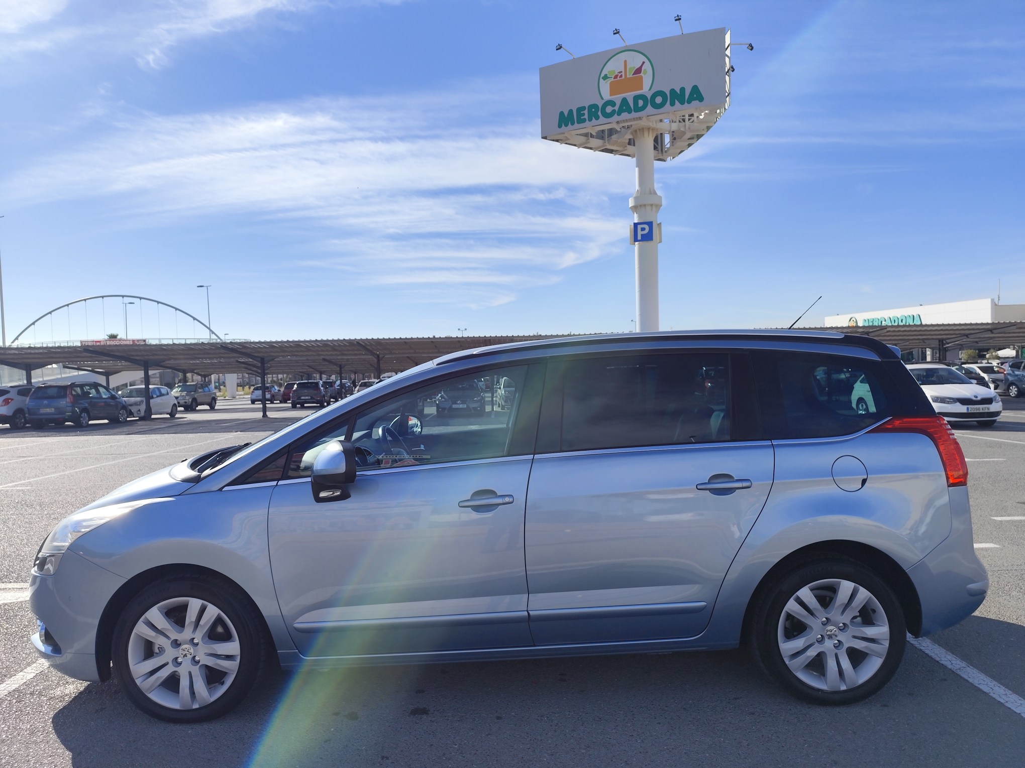 PEUGEOT 5008 1.6 GASOLINA 155 CV 2011 115.000 KM AUTOMATICO