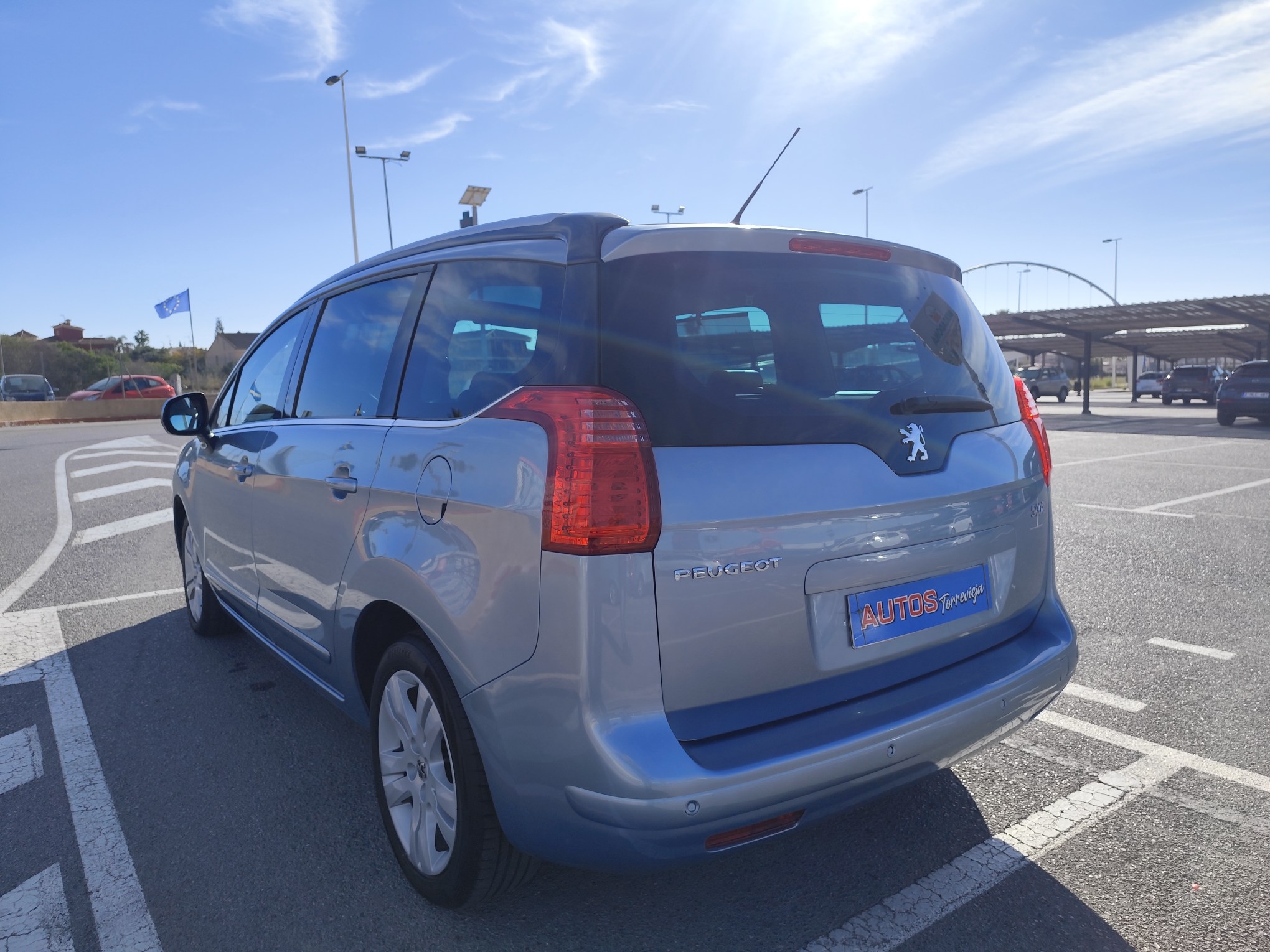 PEUGEOT 5008 1.6 GASOLINA 155 CV 2011 115.000 KM AUTOMATICO