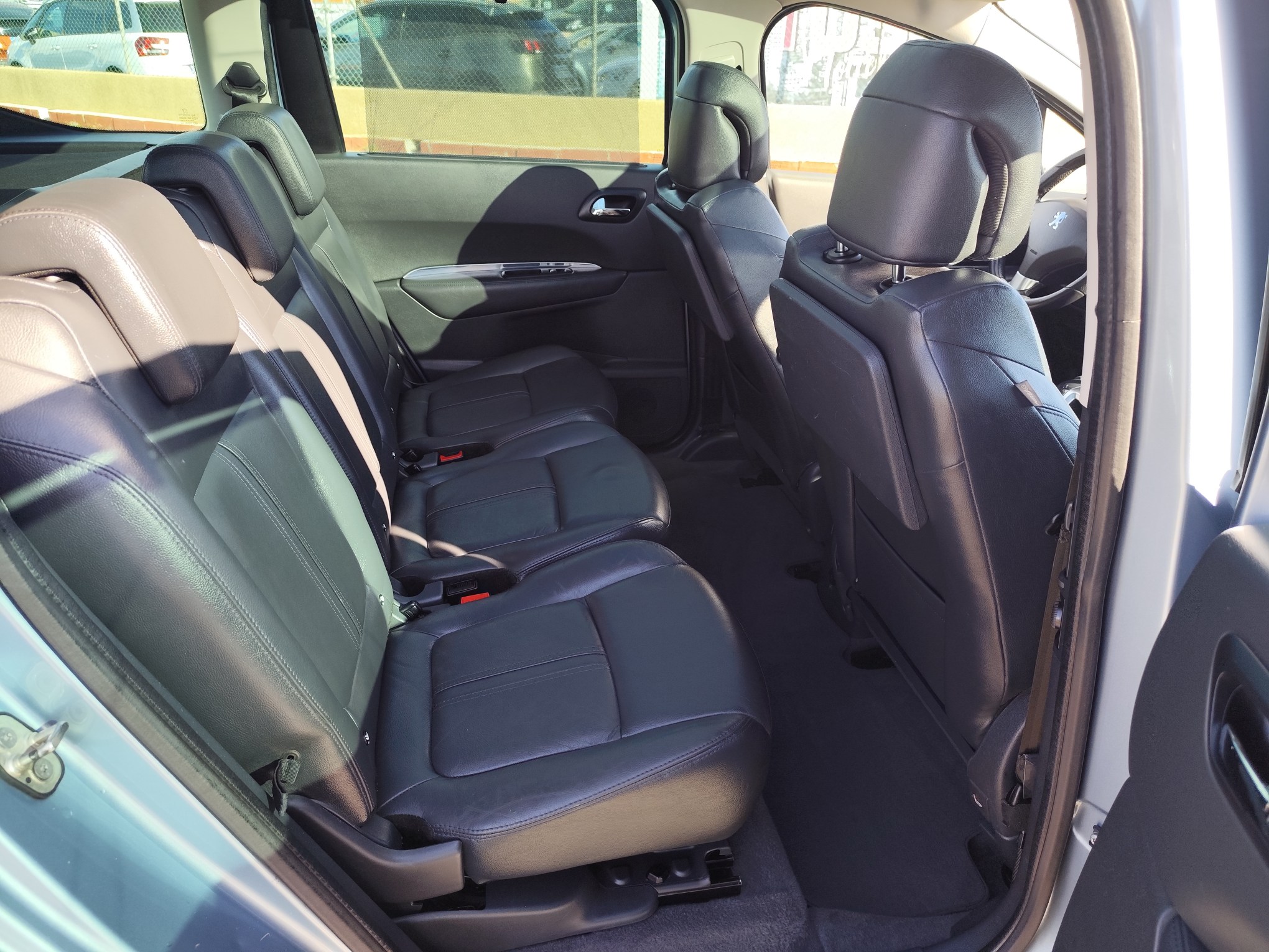 PEUGEOT 5008 1.6 GASOLINA 155 CV 2011 115.000 KM AUTOMATICO