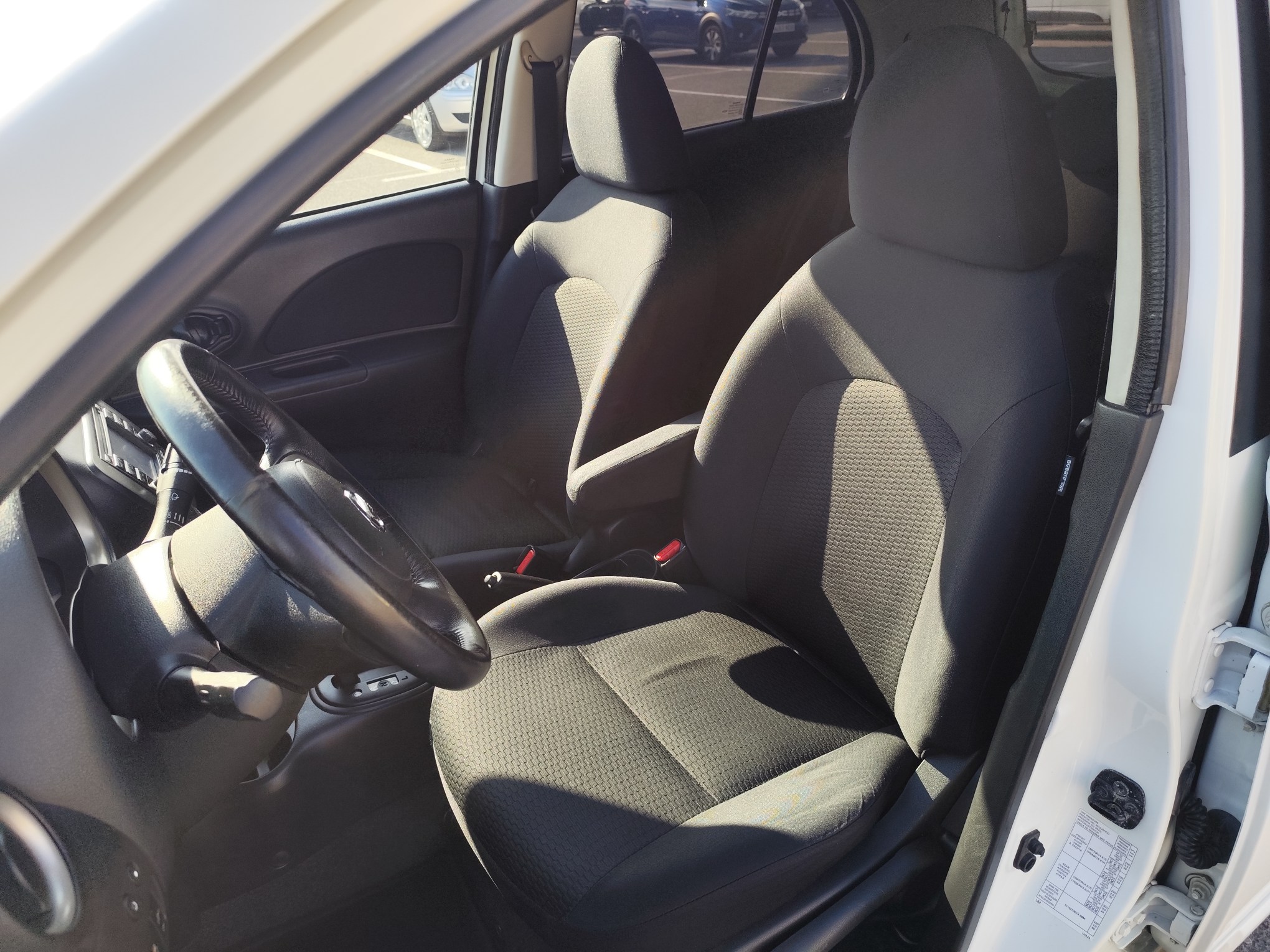 NISSAN MICRA 1.2 GASOLINA 80 CV 2011 100.000 KM AUTOMATICO