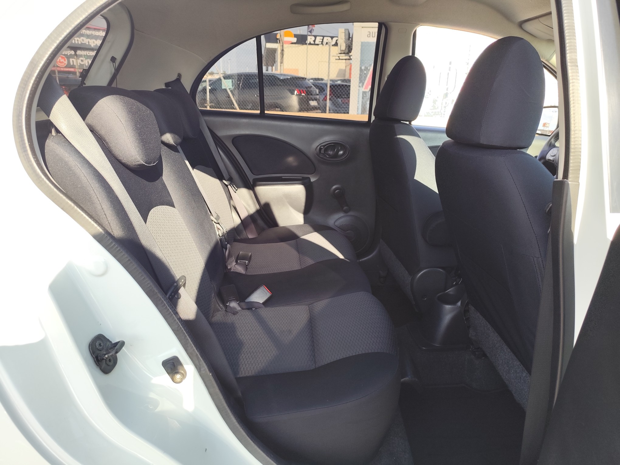 NISSAN MICRA 1.2 GASOLINA 80 CV 2011 100.000 KM AUTOMATICO