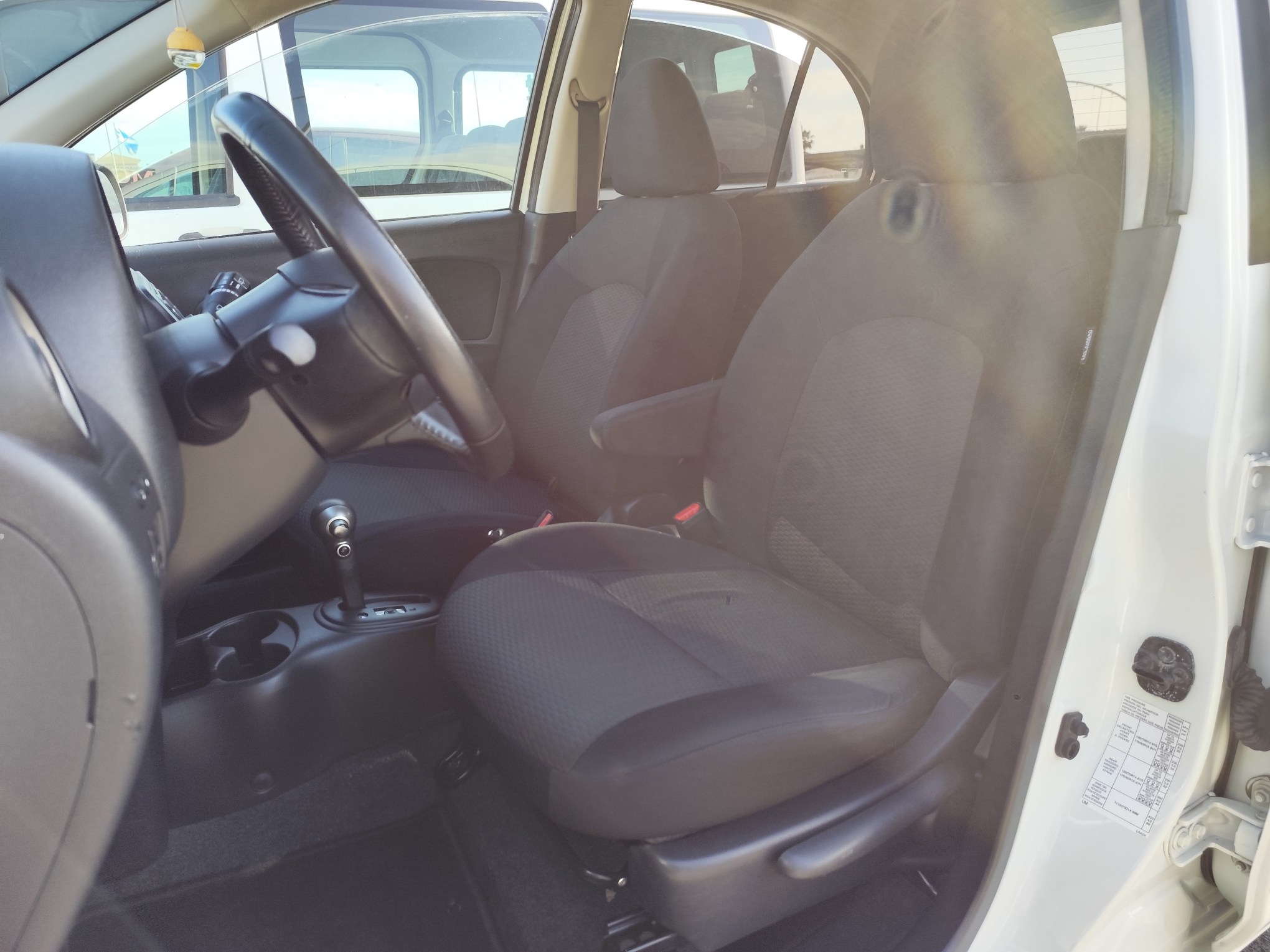 NISSAN MICRA 1.2 GASOLINA 80 CV 2011 100.000 KM AUTOMATICO