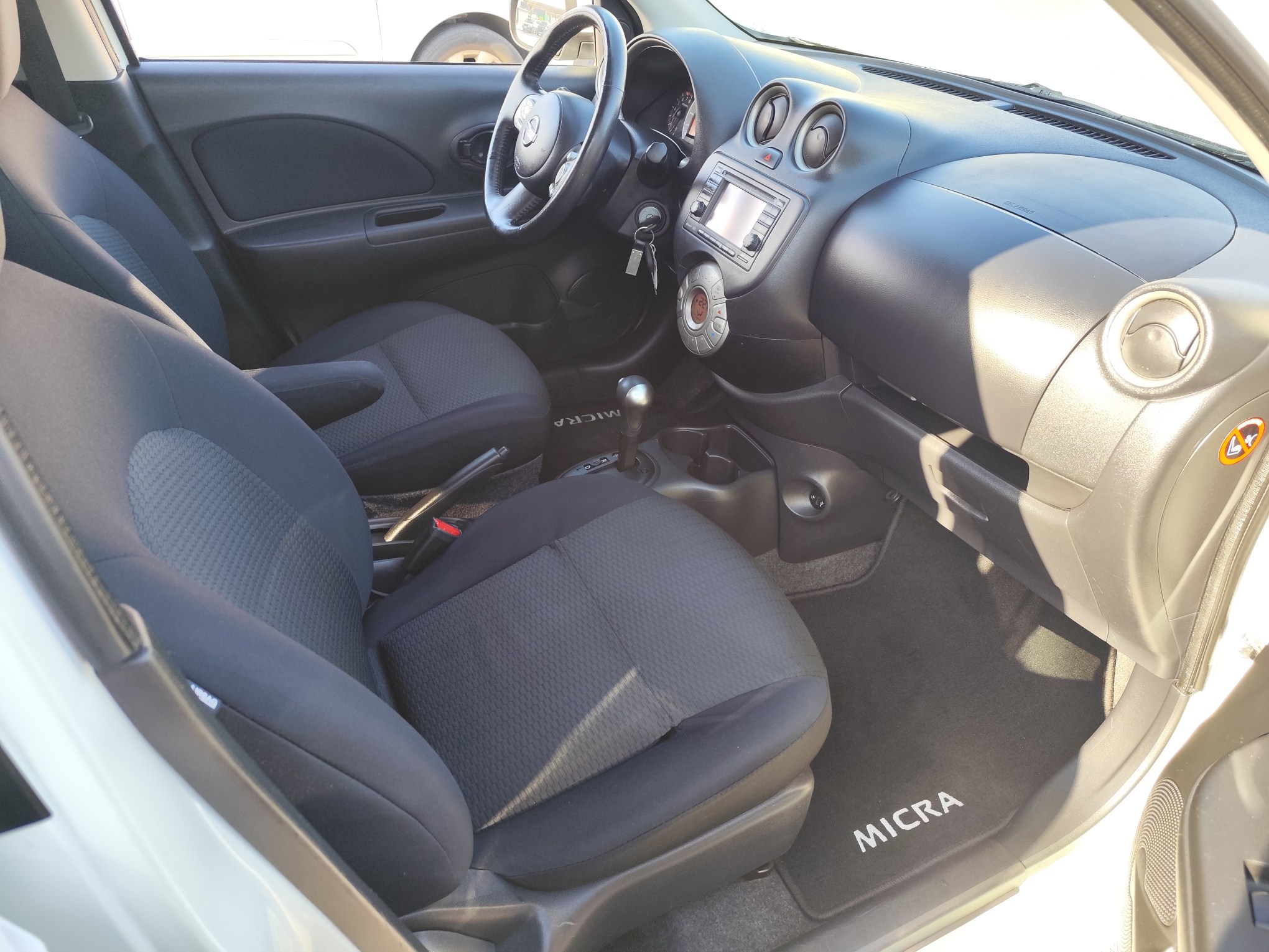 NISSAN MICRA 1.2 GASOLINA 80 CV 2011 100.000 KM AUTOMATICO