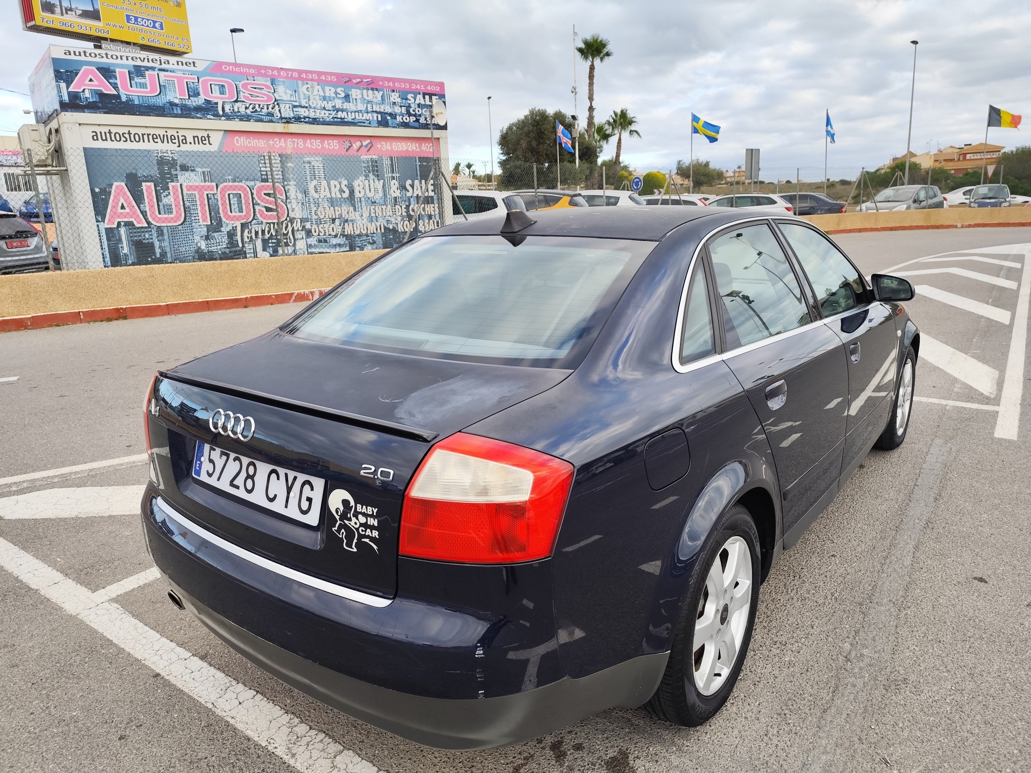 AUDI A-4 2.0 GASOLINA 130 CV 2004 233.000 KM MANUAL