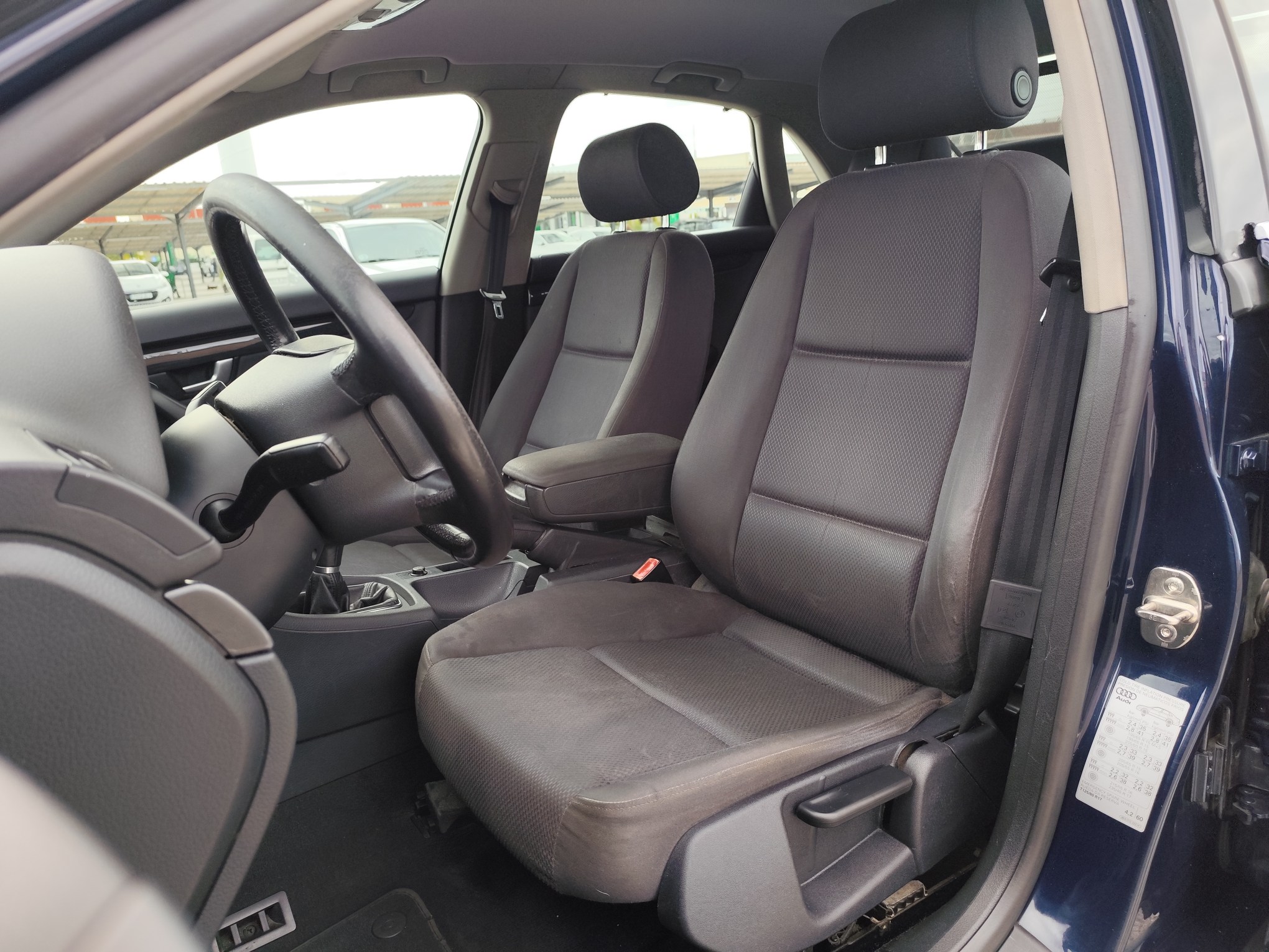 AUDI A-4 2.0 GASOLINA 130 CV 2004 233.000 KM MANUAL