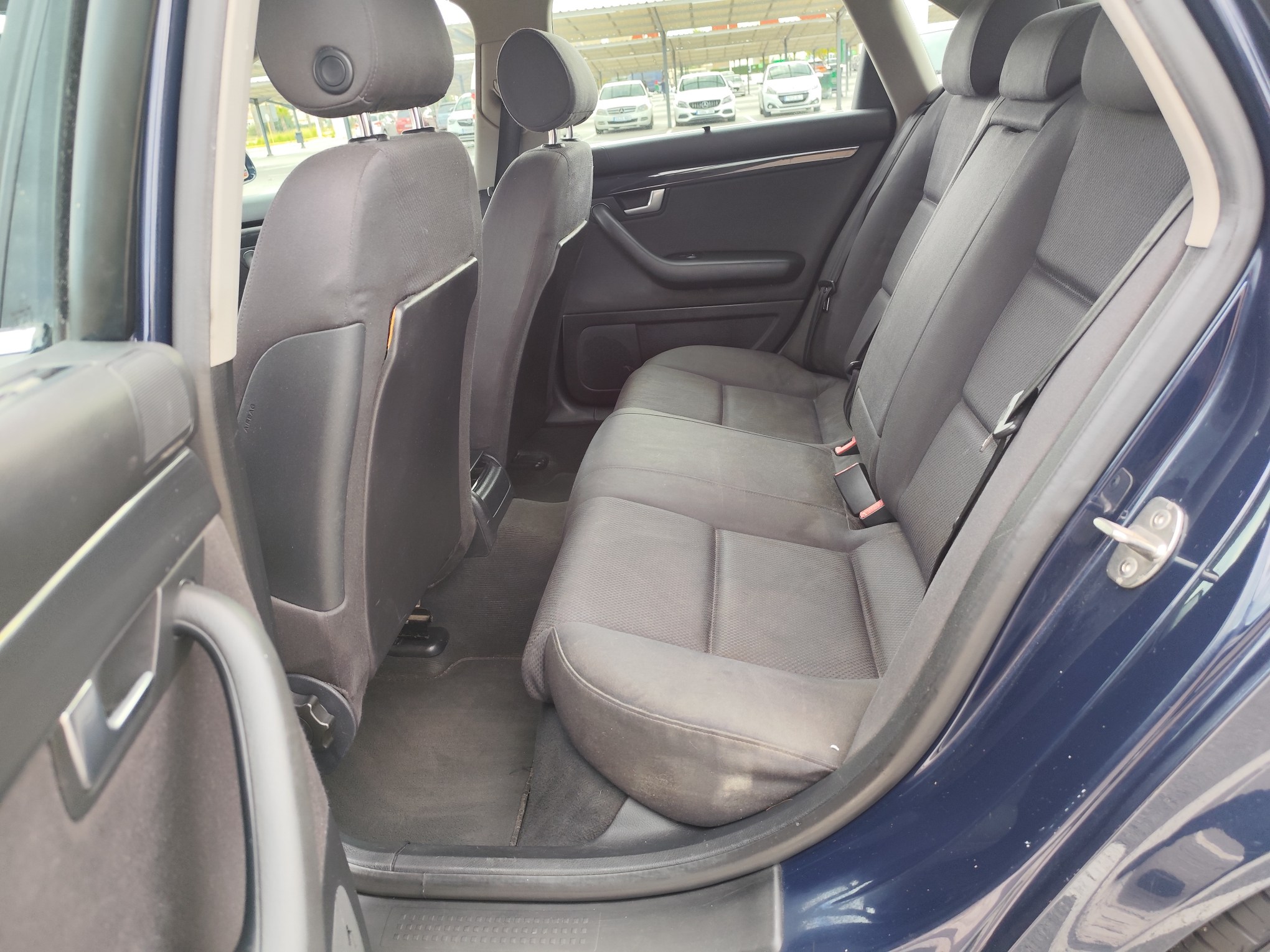 AUDI A-4 2.0 GASOLINA 130 CV 2004 233.000 KM MANUAL