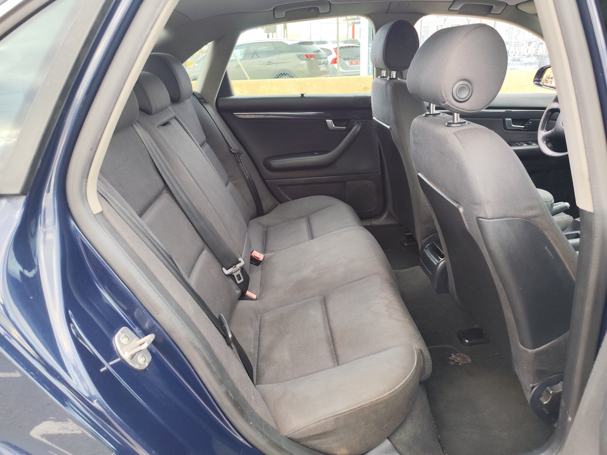 AUDI A-4 2.0 GASOLINA 130 CV 2004 233.000 KM MANUAL