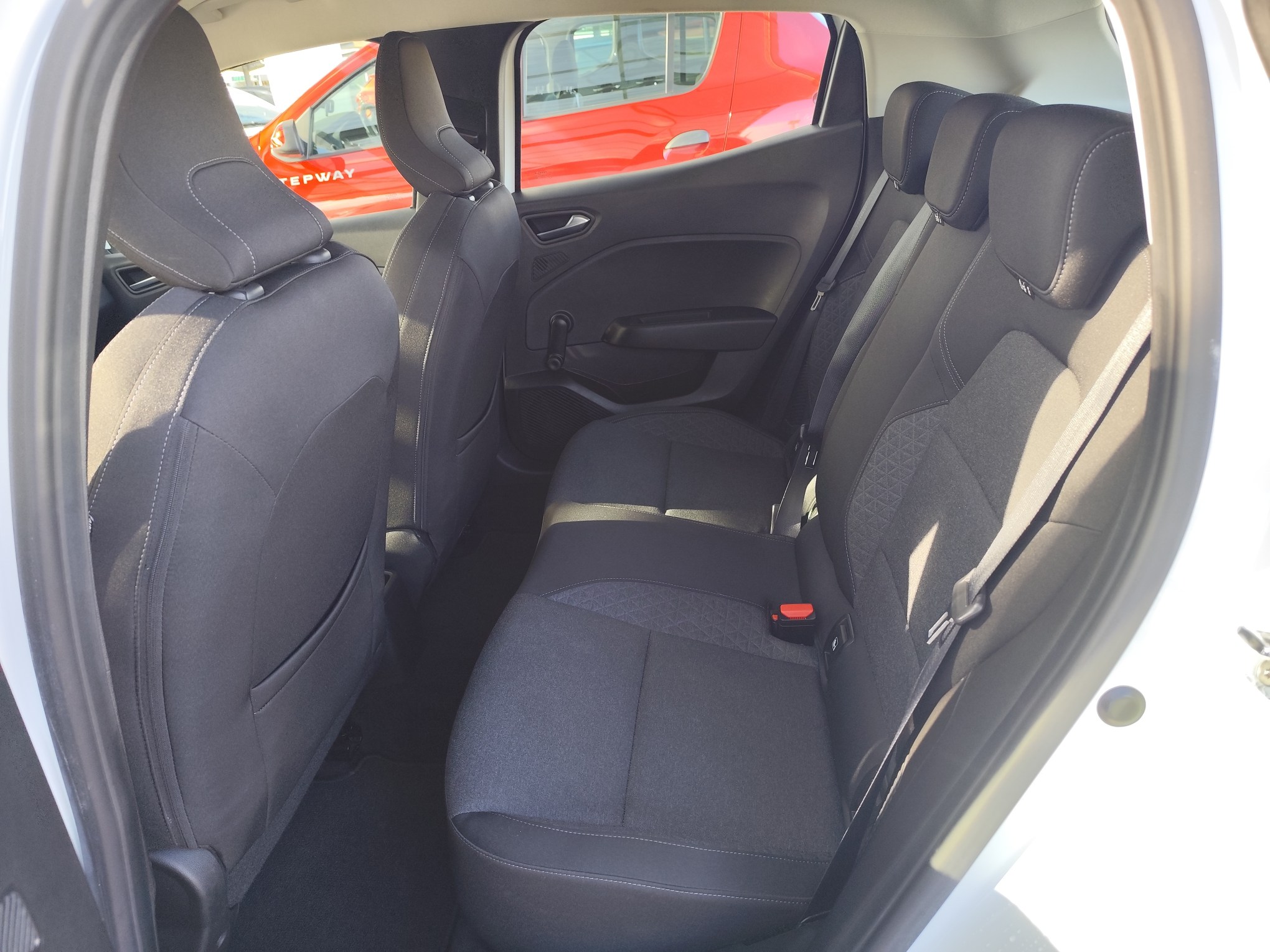 RENAULT CLIO E-TECH HYBRID 1.6 GASOLINA 140 CV 2021 113.000 KM AUTOMATICO