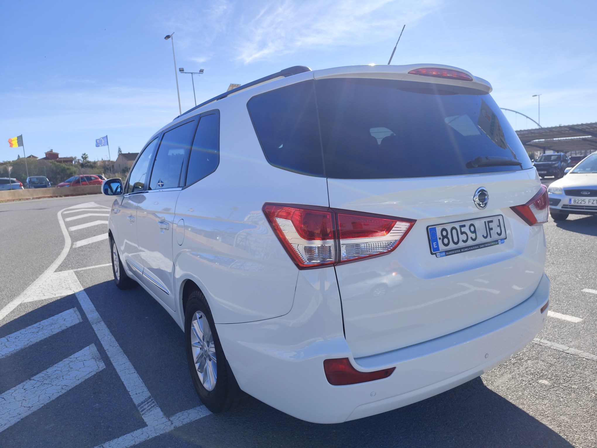 SSANGYONG RODIUS 2.0 DIESEL 155 CV  2015 250.000 KM AUTOMATICO 7 PLAZAS