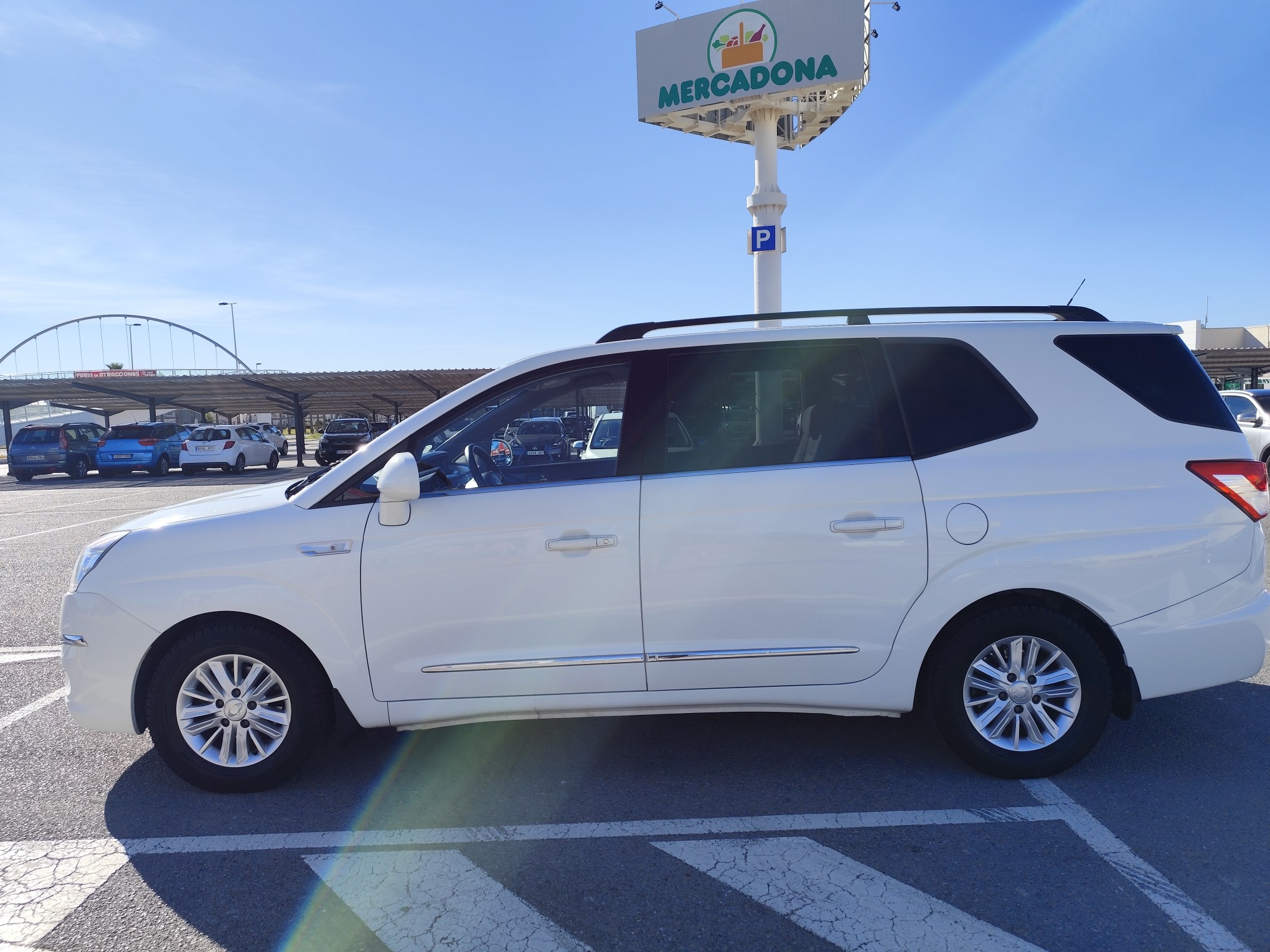 SSANGYONG RODIUS 2.0 DIESEL 155 CV  2015 250.000 KM AUTOMATICO 7 PLAZAS