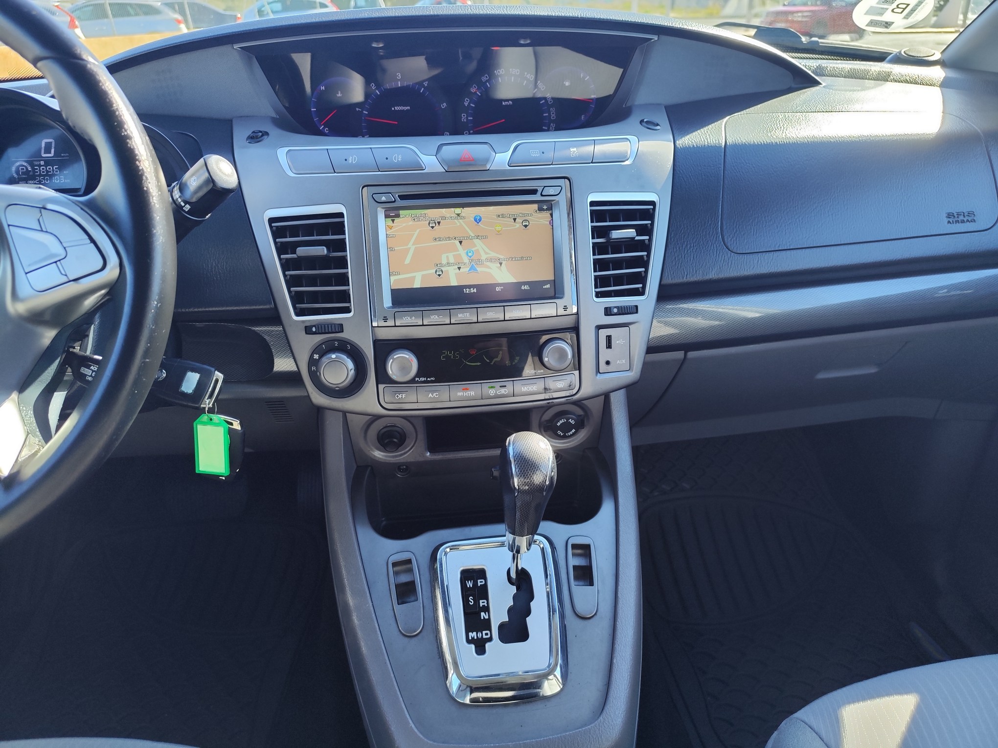 SSANGYONG RODIUS 2.0 DIESEL 155 CV  2015 250.000 KM AUTOMATICO 7 PLAZAS