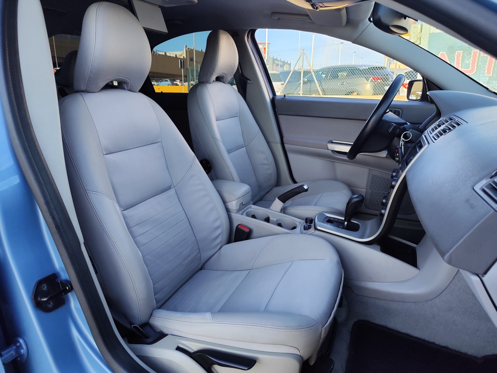 VOLVO S40 2.4 GASOLINA 140 CV 2004 230.000 KM AUTOMATICO