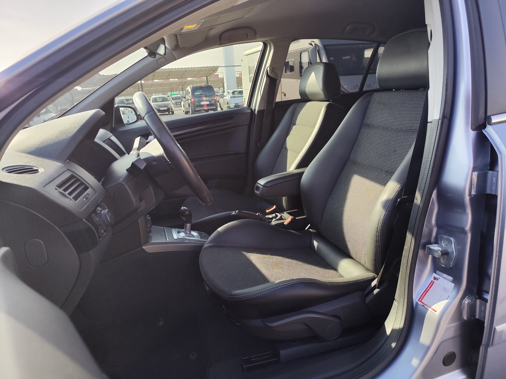 OPEL ASTRA 1.6 GASOLINA 105 CV 2006 154.000 KM AUTOMATICO