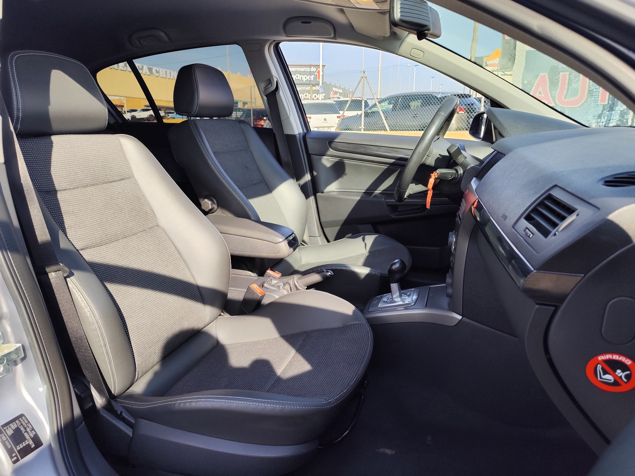 OPEL ASTRA 1.6 GASOLINA 105 CV 2006 154.000 KM AUTOMATICO