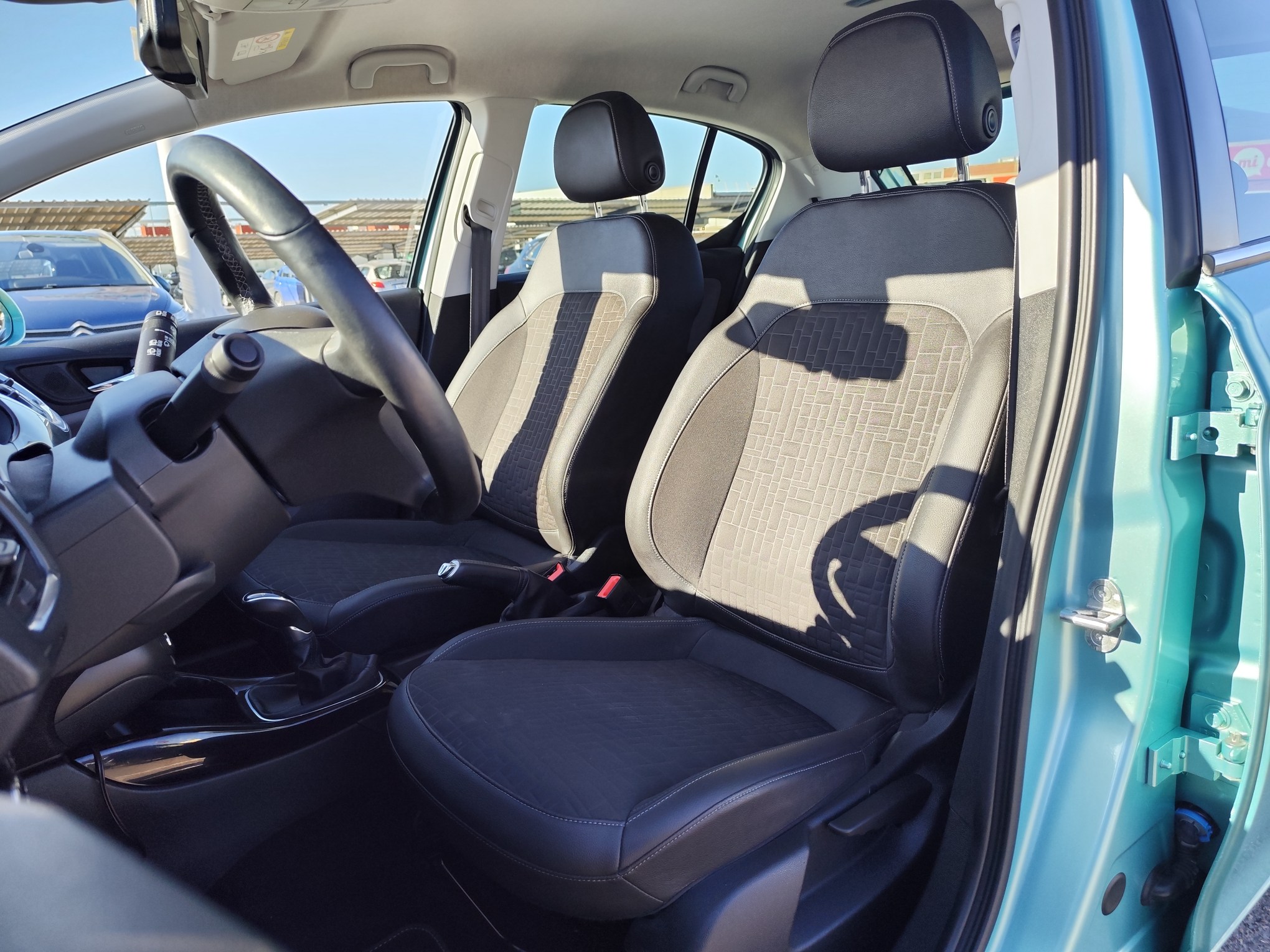 OPEL CORSA 1.4 GASOLINA 90 CV SOLO 85.000 KM 2015 AUTOMATICO