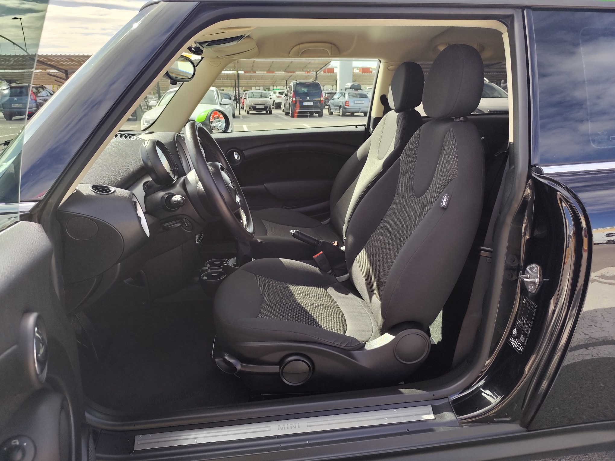 MINI ONE 1.6 GASOLINA 75 CV 2013 97.000 KM MANUAL