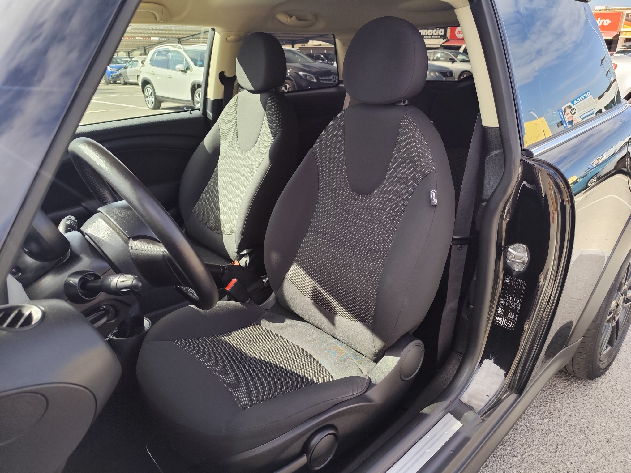 MINI ONE 1.6 GASOLINA 75 CV 2013 97.000 KM MANUAL