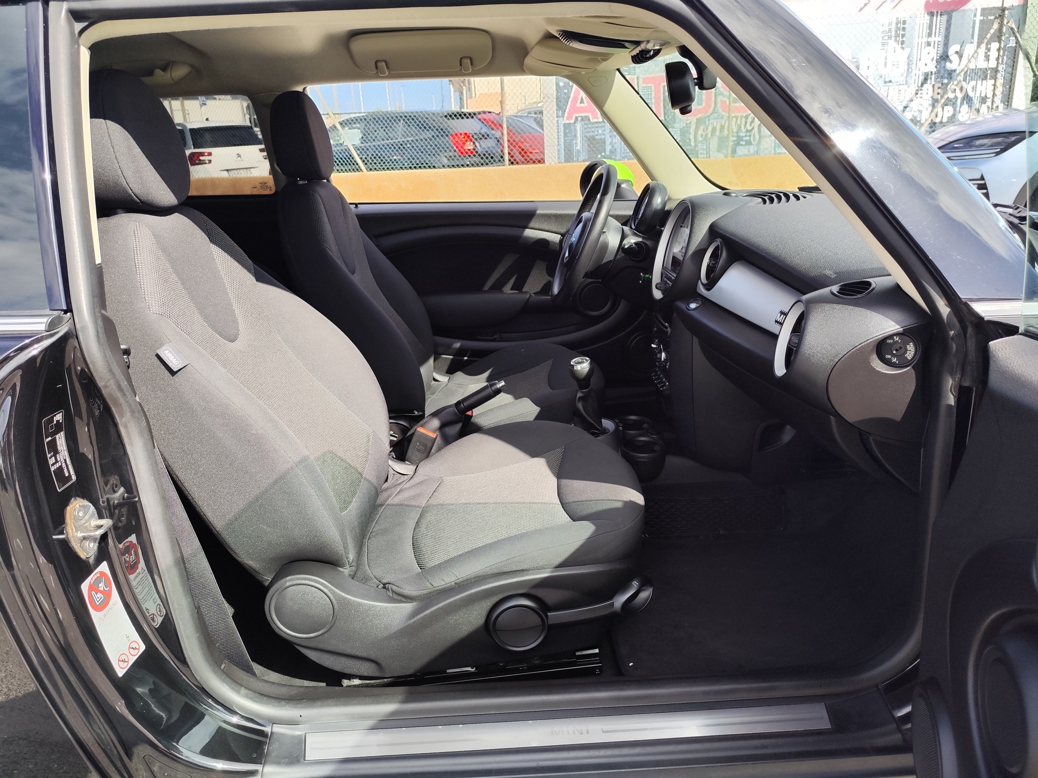 MINI ONE 1.6 GASOLINA 75 CV 2013 97.000 KM MANUAL