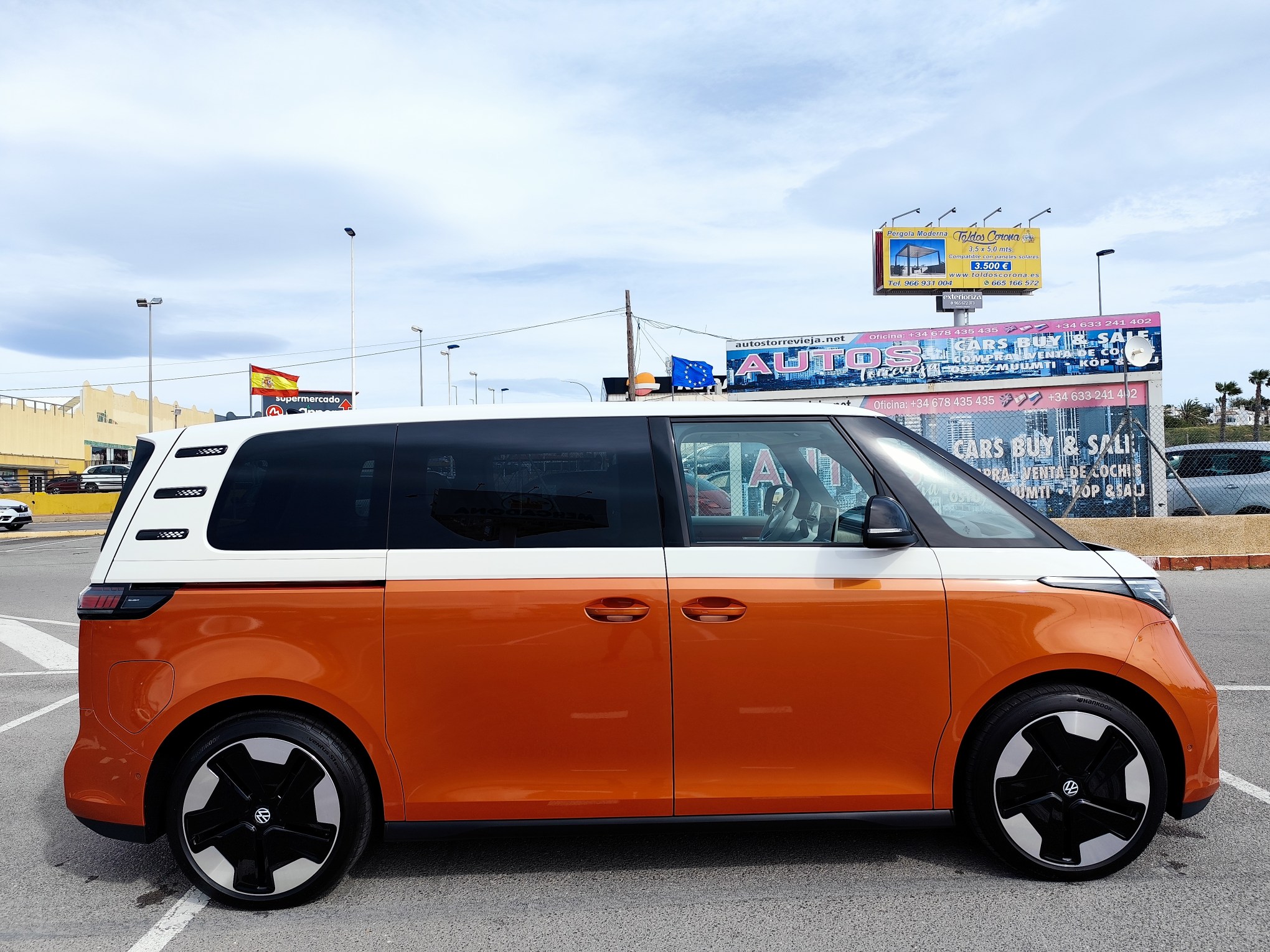 VOLKSWAGEN ID.BUZZ PRO 150 KW ELECTRICO 204 CV 2024 SOLO 1.100 KM AUTOMATICO